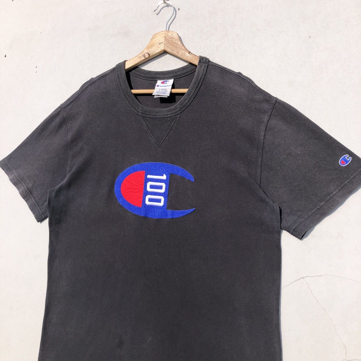 Champion × Vintage RARE‼️ Champion Size US L / EU 52-54 / 3 - 2 Thumbnail