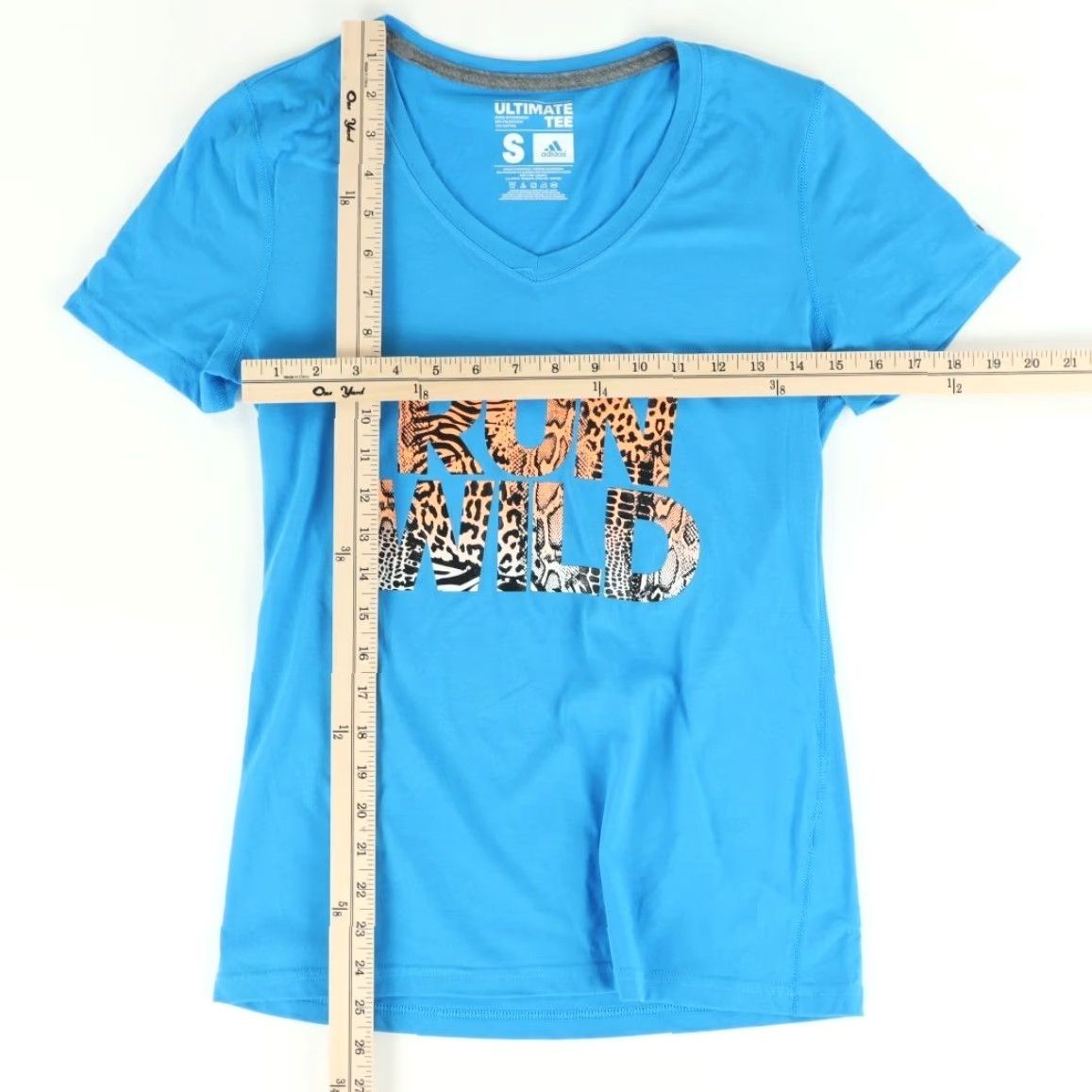 Adidas Adidas Run Wild Cheetah Fill Solid V-Neck T-Shirt Blue Women’s S Shirt Women S V-Neck Blue Adidas Run Wild Cheetah Fill Solid T-Shirt Size S / US 4 / IT 40 - 3 Thumbnail