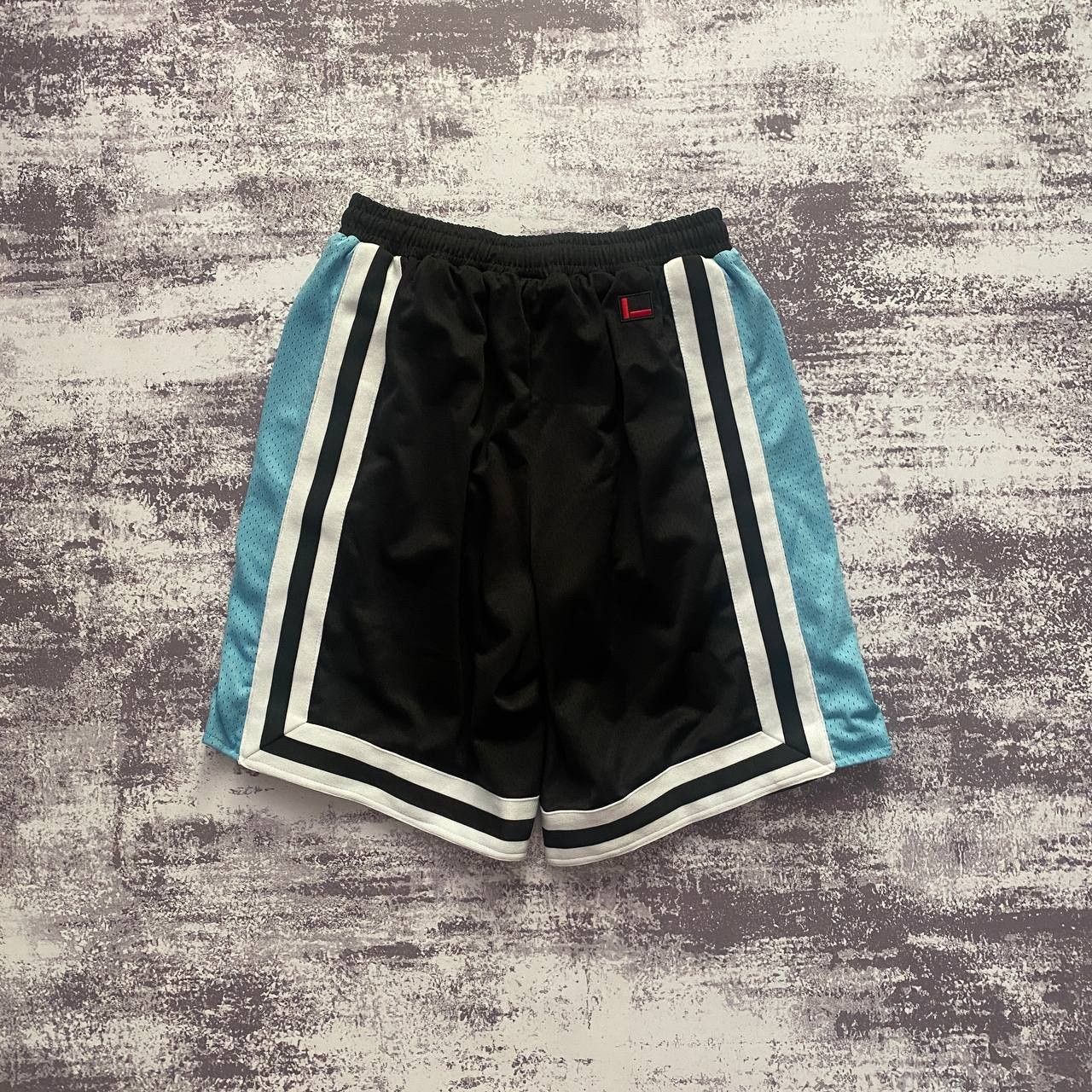 Fubu Crazy Vintage Y2k Baggy Embroidered Logo Shorts Size US 32 / EU 48 - 2 Thumbnail