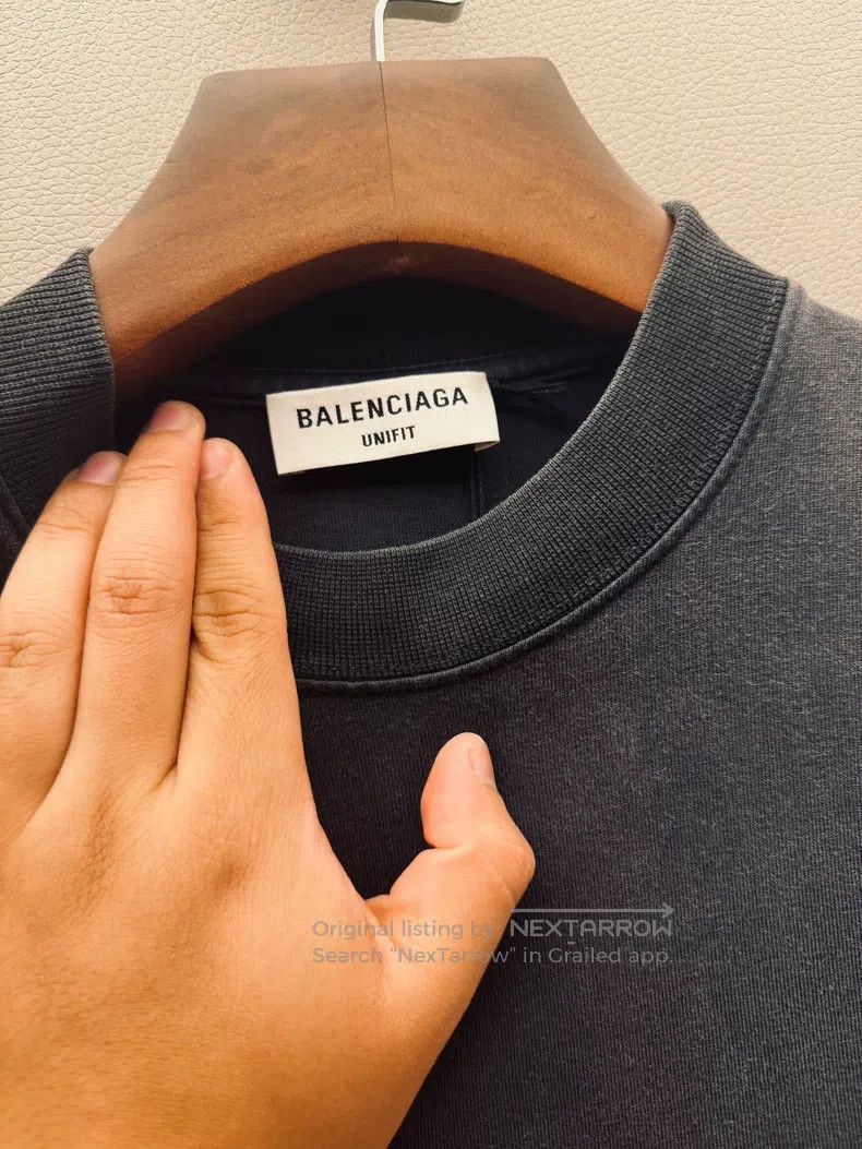 Balenciaga Balenciaga Batman Logo Letter Retro Distressed Short Sleev Size US S / EU 44-46 / 1 - 3 Thumbnail