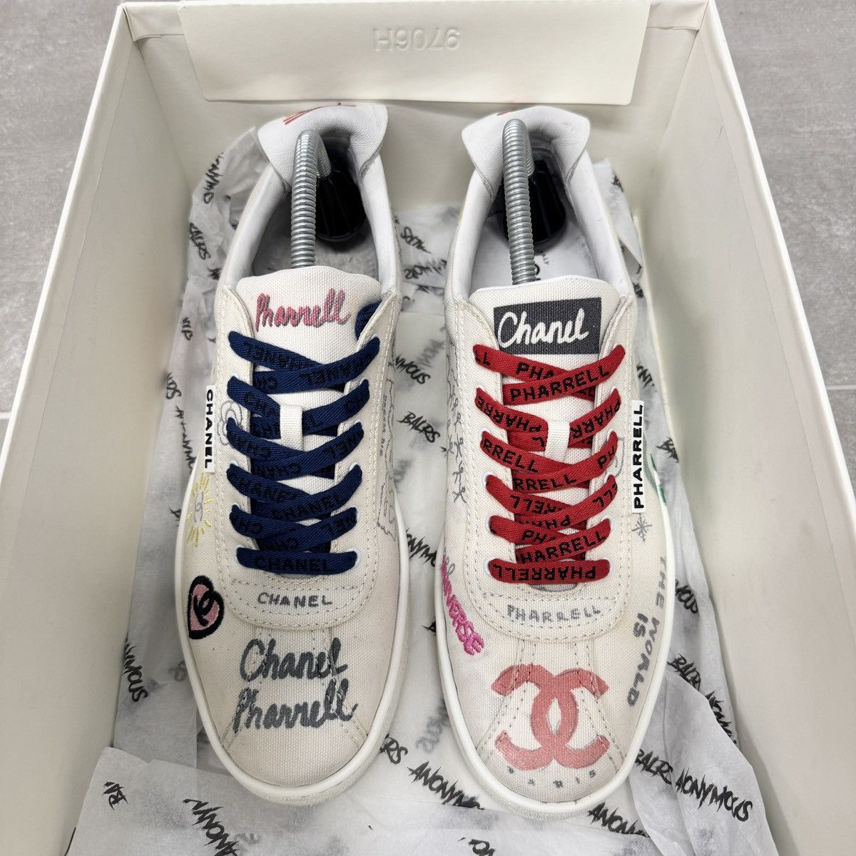 Chanel Chanel x Pharrell Williams G34877 Trainer In White RRP £2500 Size US 8.5 / EU 41-42 - 5 Thumbnail