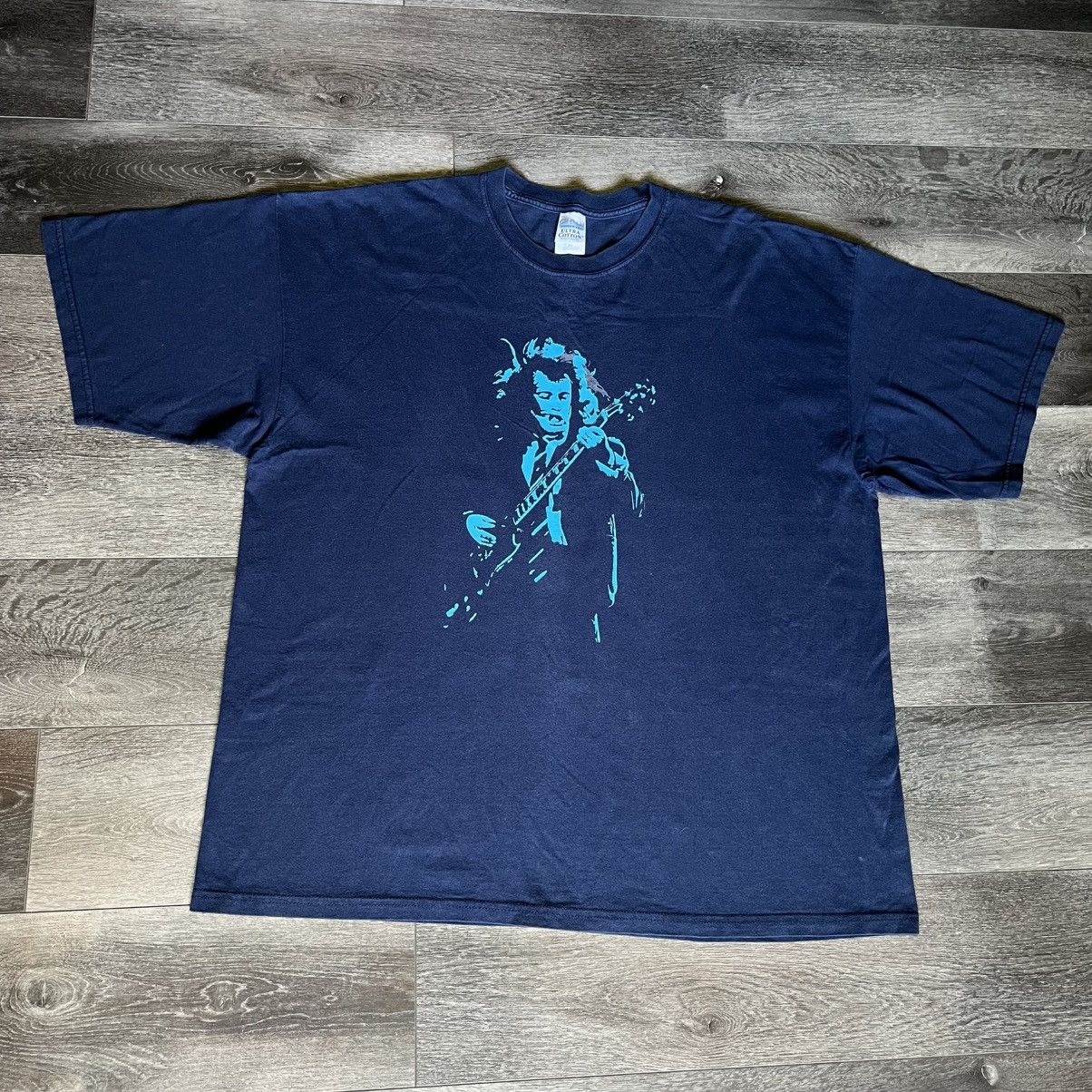 AC/DC Vintage 2000s Angus Young AC/DC Guitarist Band Logo T Shirt Size US XXL / EU 58 / 5 - 1 Thumbnail