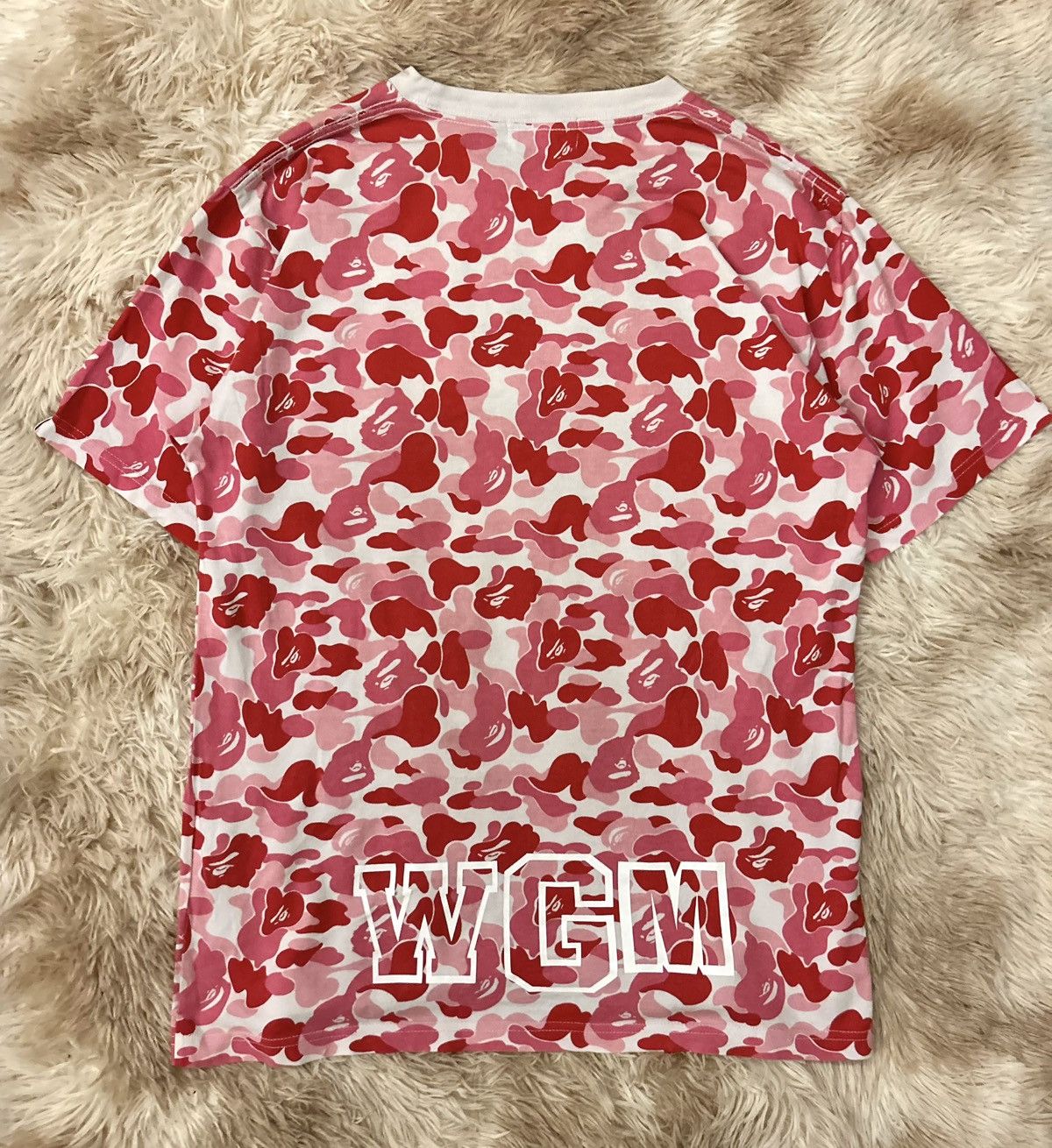 Bape 💥CRAZY💥 BAPE PINK CAMO SHARK TEE Size US L / EU 52-54 / 3 - 2 Thumbnail