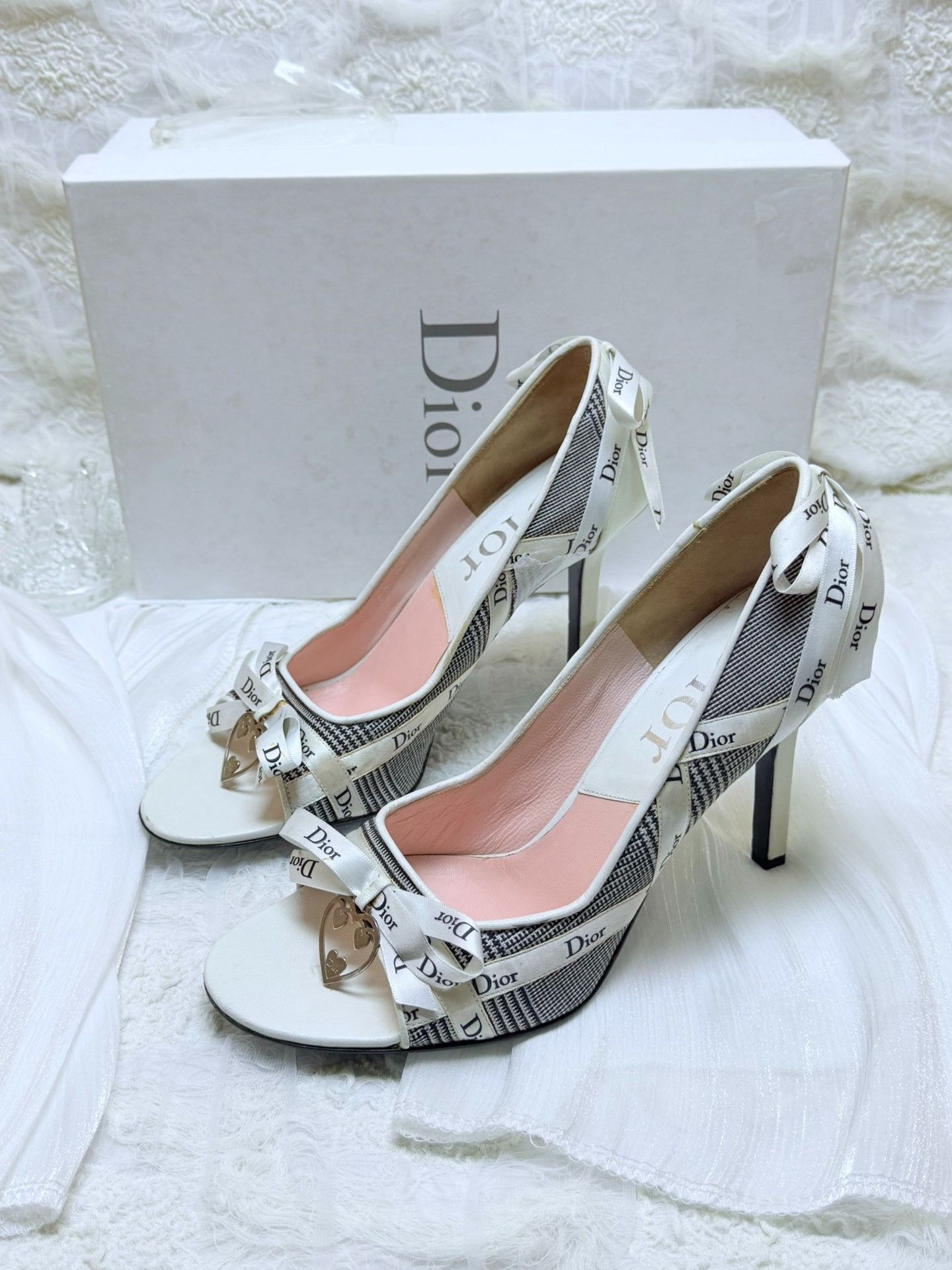 Dior Dior Lowtop Sneakers us_7-5 Women Size US 7.5 / IT 37.5 - 1 Thumbnail
