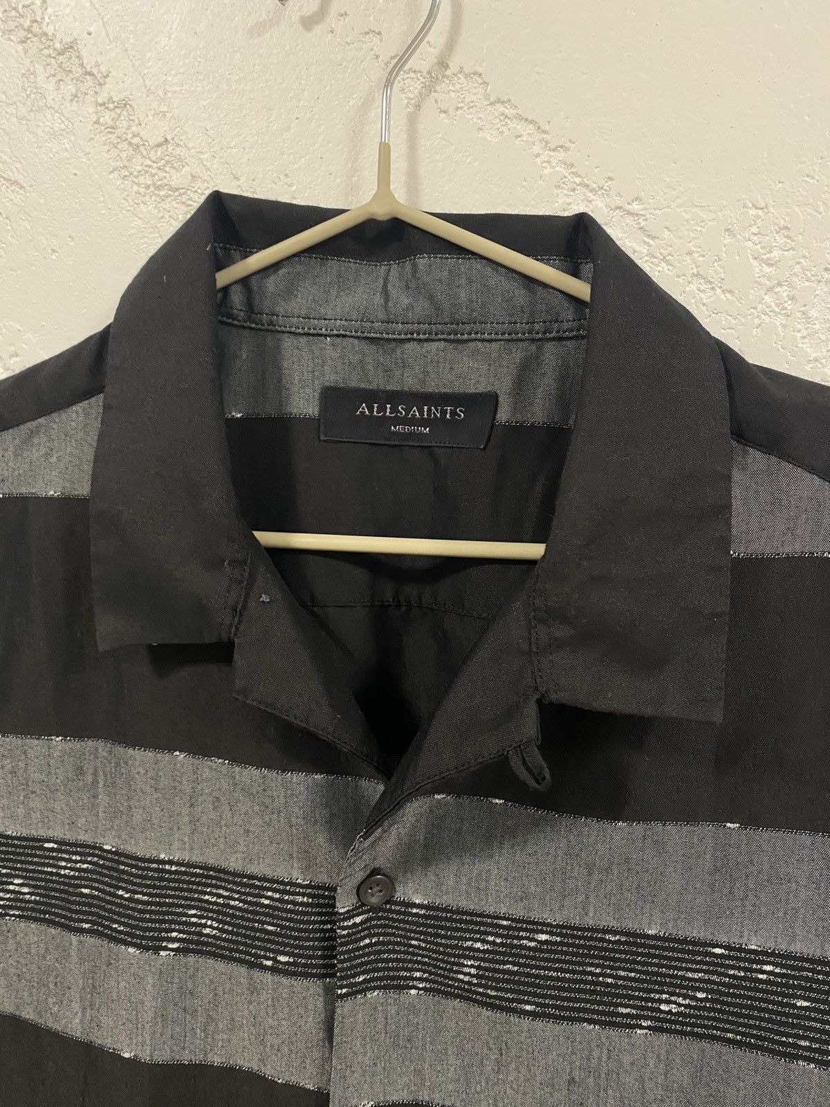Allsaints AllSaints gabon ss short sleeve button shirt size: M Size US M / EU 48-50 / 2 - 2 Thumbnail
