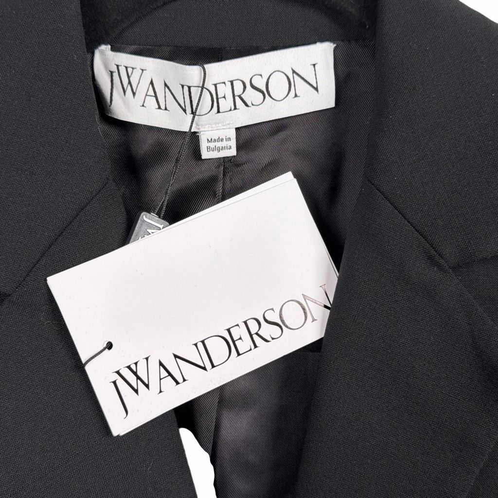 Andersons NWT J.W. Anderson Ruffled Hem Cropped Jacket in Black, Luxe Boho Tailored Style 2 (067) Size XS / US 0-2 / IT 36-38 - 14 Thumbnail