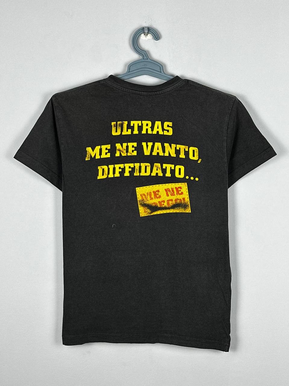 Vintage Vintage Faded Football Ultras Tour T-shirt Soccer Size US M / EU 48-50 / 2 - 6 Thumbnail