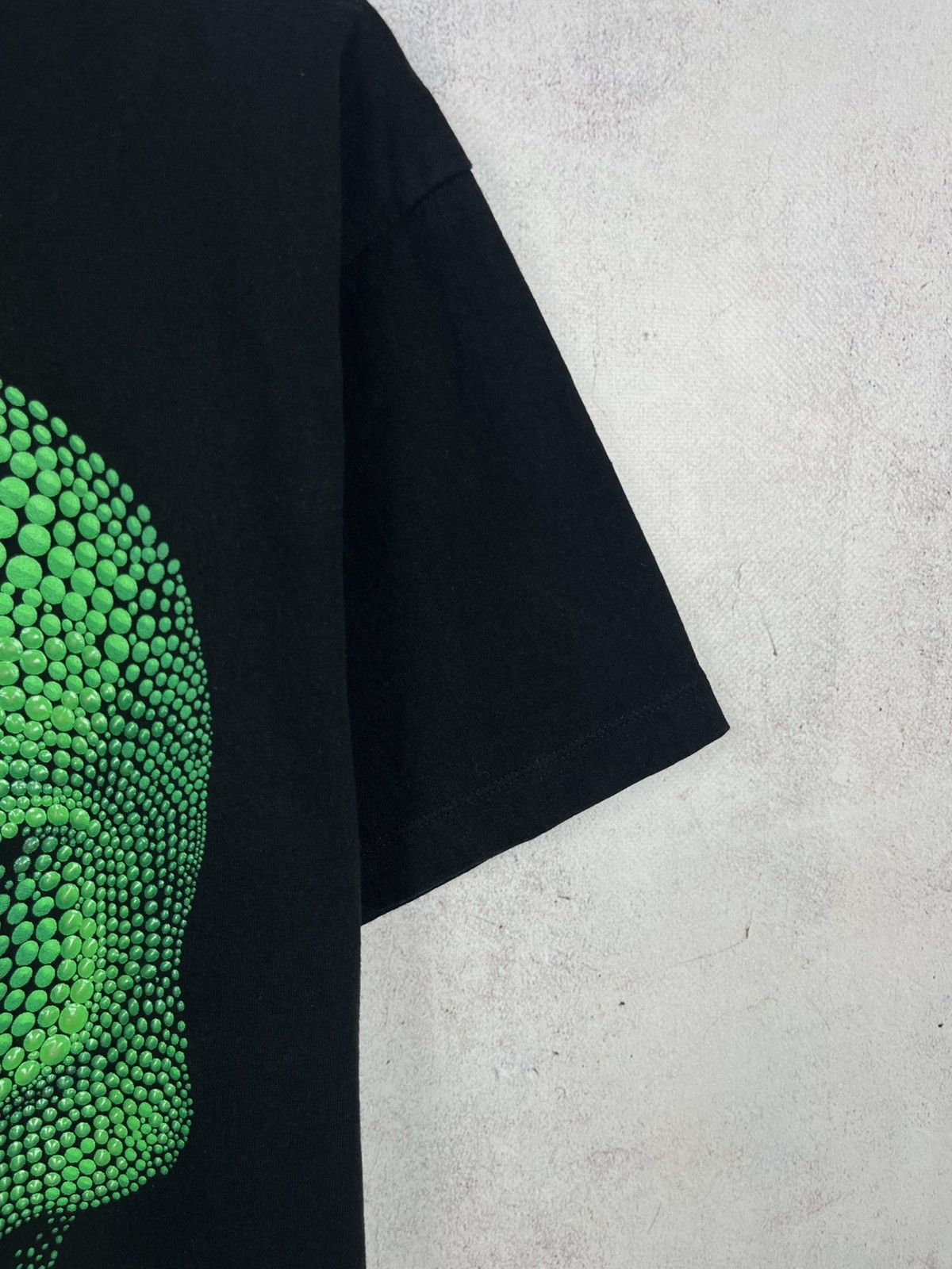 Vintage Vintage Rock Chang Skull Bright in the Dark T-Shirt Y2K Rare Size US L / EU 52-54 / 3 - 6 Thumbnail