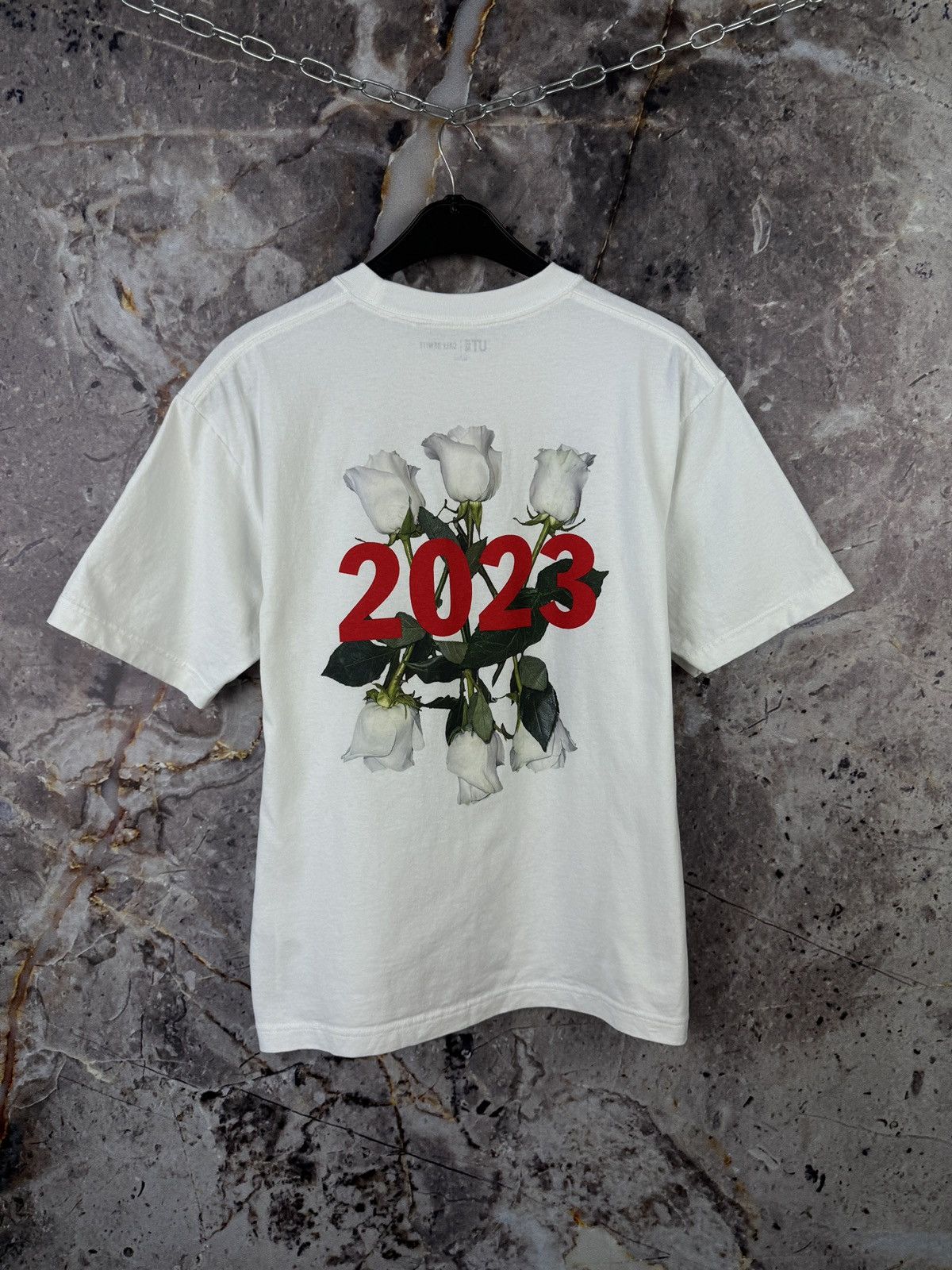 Other Men’s Uni Qlo Cali Dewitt Roses T-Shirt Size Small Size US S / EU 44-46 / 1 - 11 Thumbnail