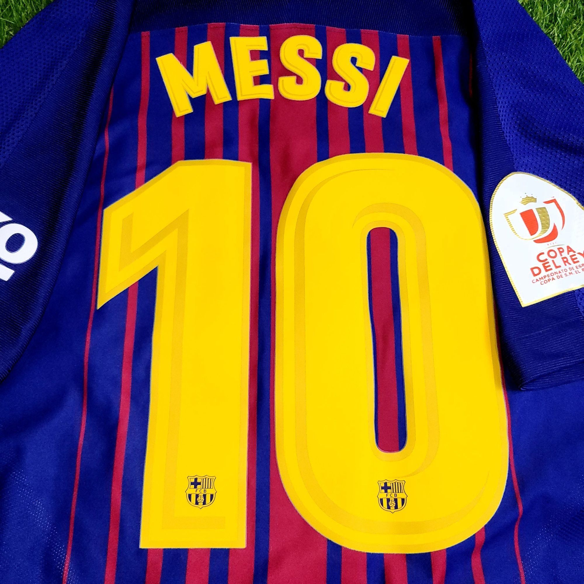 Nike Messi Barcelona 2017 2018 PLAYER ISSUE Soccer Jersey BNWT L Size US L / EU 52-54 / 3 - 4 Thumbnail