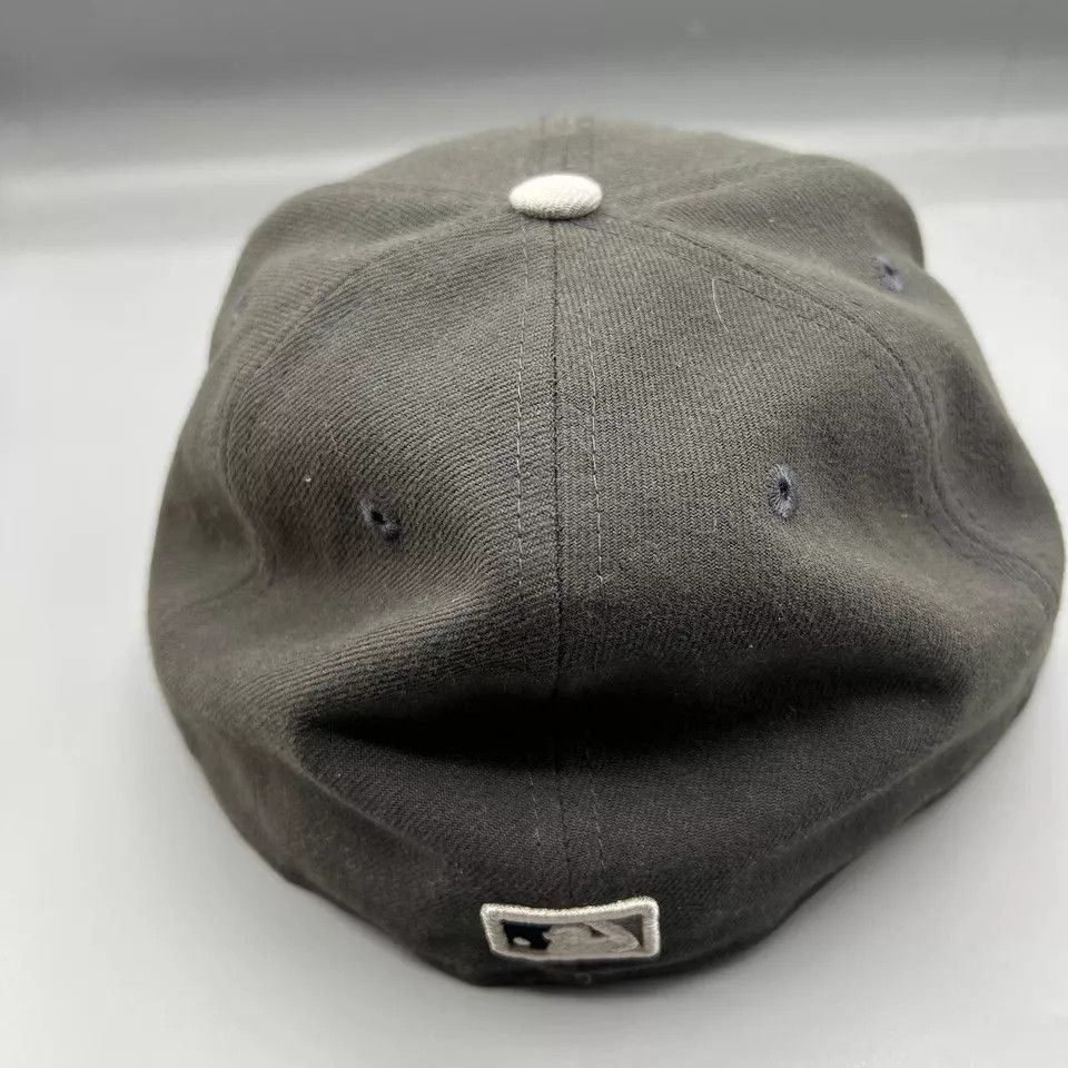New Era New York Yankees Hat Men 7 3/8 59Fifty New Era MLB Fitted Size ONE SIZE - 6 Thumbnail