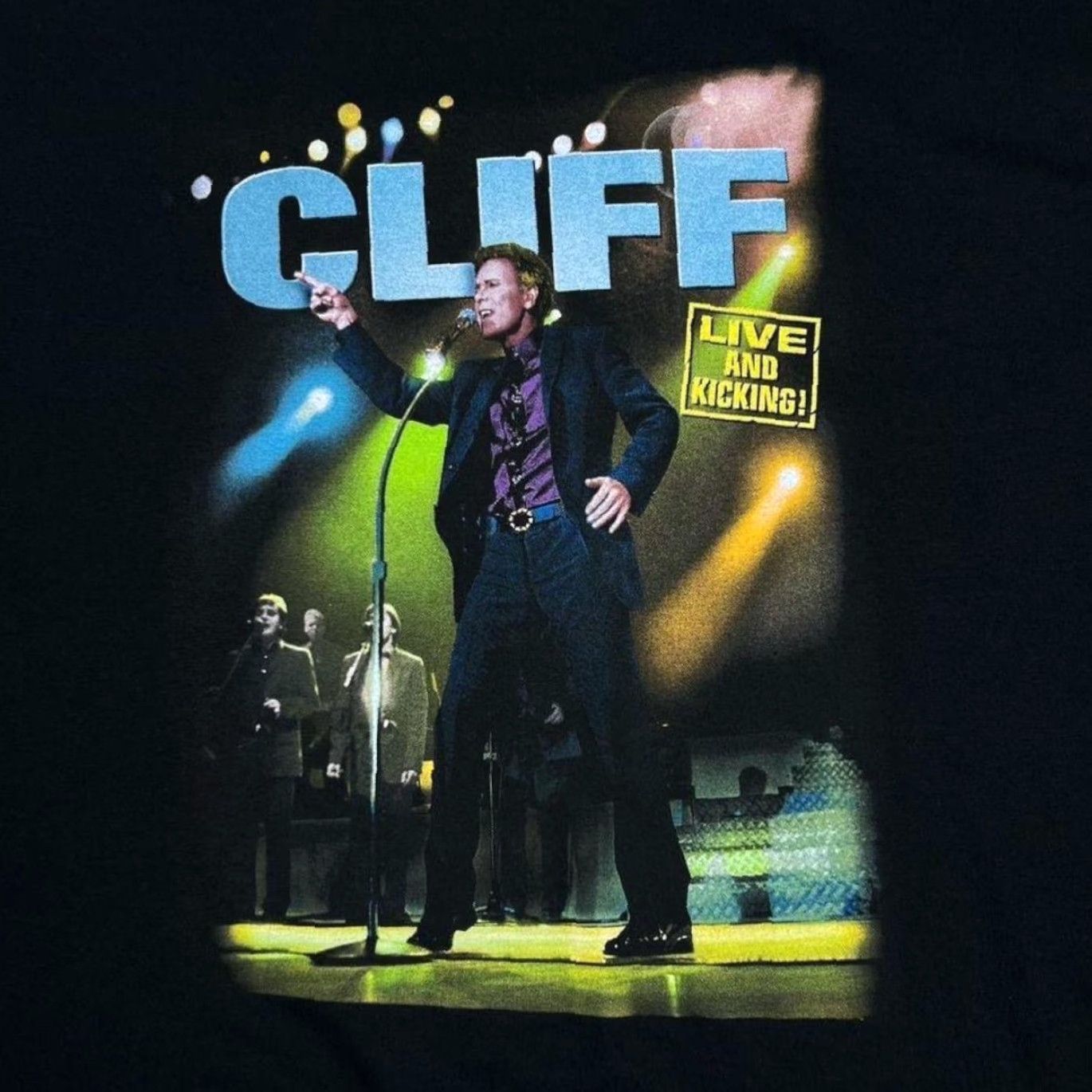 Fruit Of The Loom Vintage Cliff Richard Live And Kicking Tour T-Shirt XL Black Men Short Sleeve Cotton Graphic Print Front Back Logo 2004 Pop Rock Band Gift Shirt Size US XL / EU 56 / 4 - 4 Thumbnail