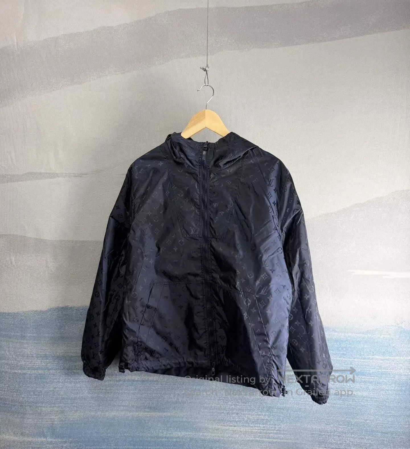 Louis Vuitton Louis Vuitton Deep Blue Pin Full Print Two-Sided Wearable Size US S / EU 44-46 / 1 - 4 Thumbnail