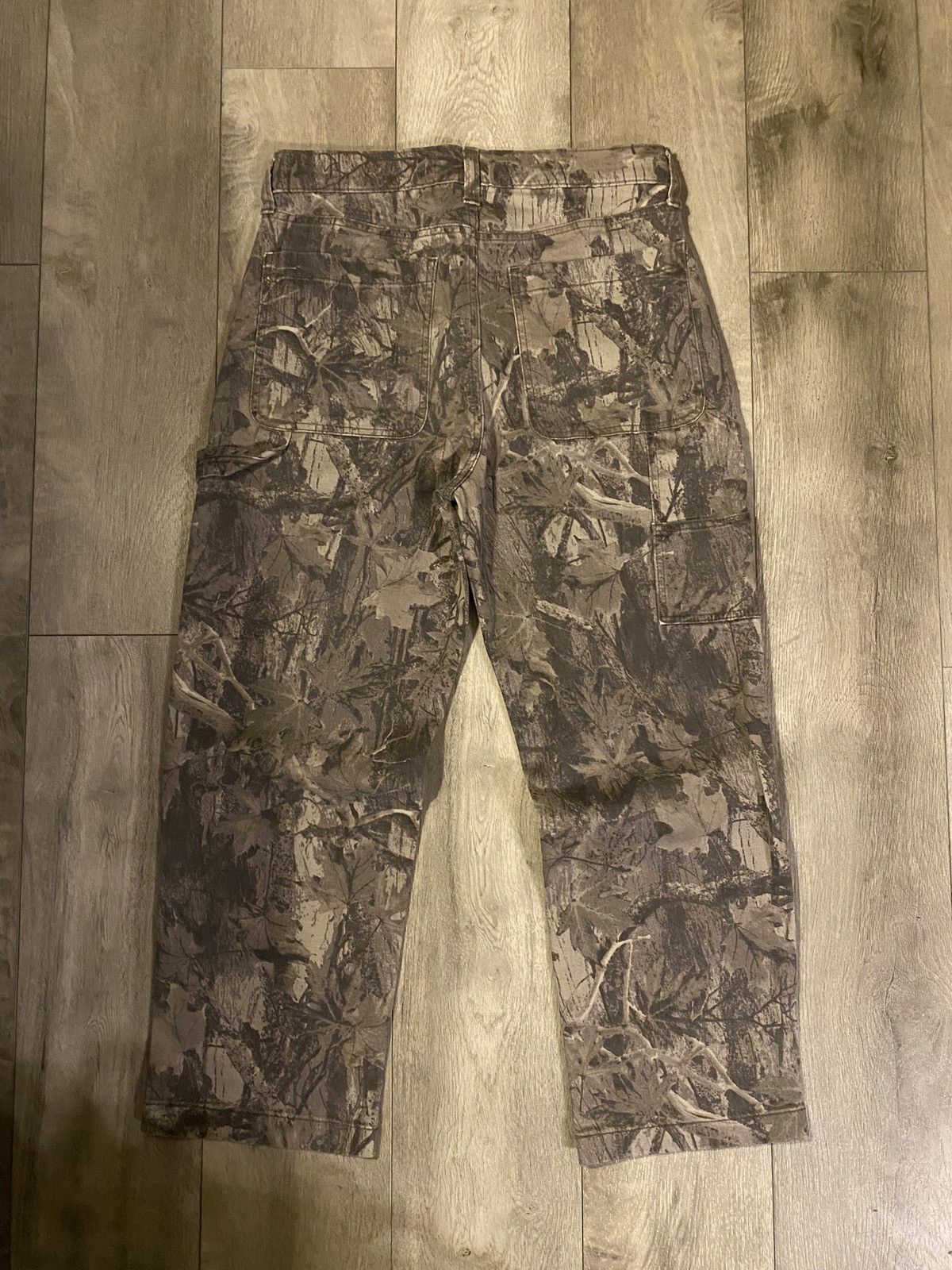Hollister BAGGY CAMO CARPENTER PANTS Size US 32 / EU 48 - 2 Thumbnail