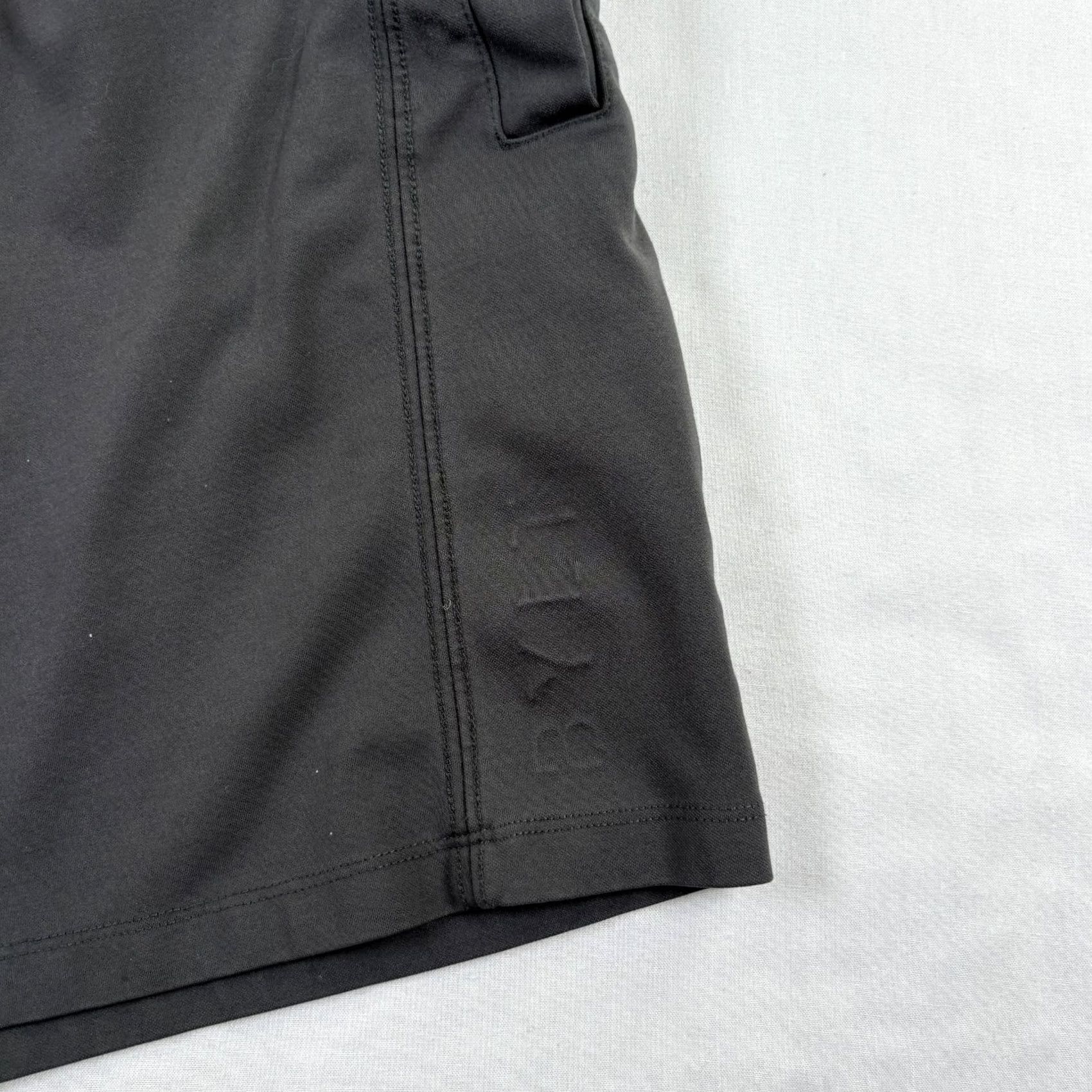 Asics BYLT Mens Small Gray Premium Basics Casual Stretch Athleisure Shorts Jogger Clean Drawstring Athletic Size US 29 - 2 Thumbnail