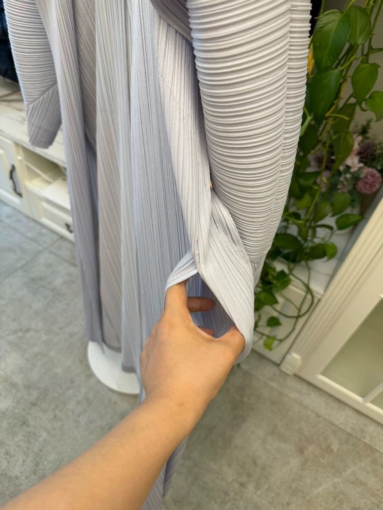Issey Miyake Issey Miyake size:2 Grey pleated cardigan Size XS / US 0-2 / IT 36-38 - 7 Thumbnail