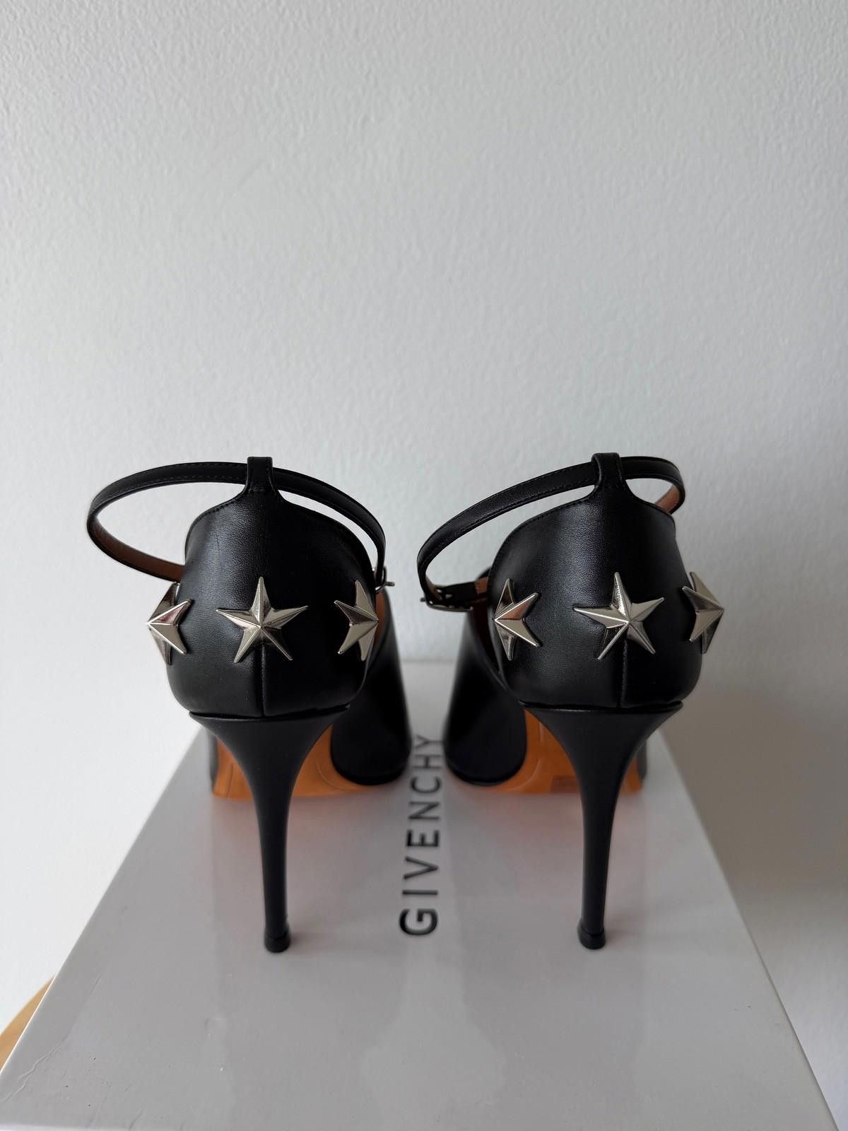 Givenchy new Givenchy womens stars sandals 10 heels shoes black 37 Size US 6 / IT 36 - 6 Thumbnail