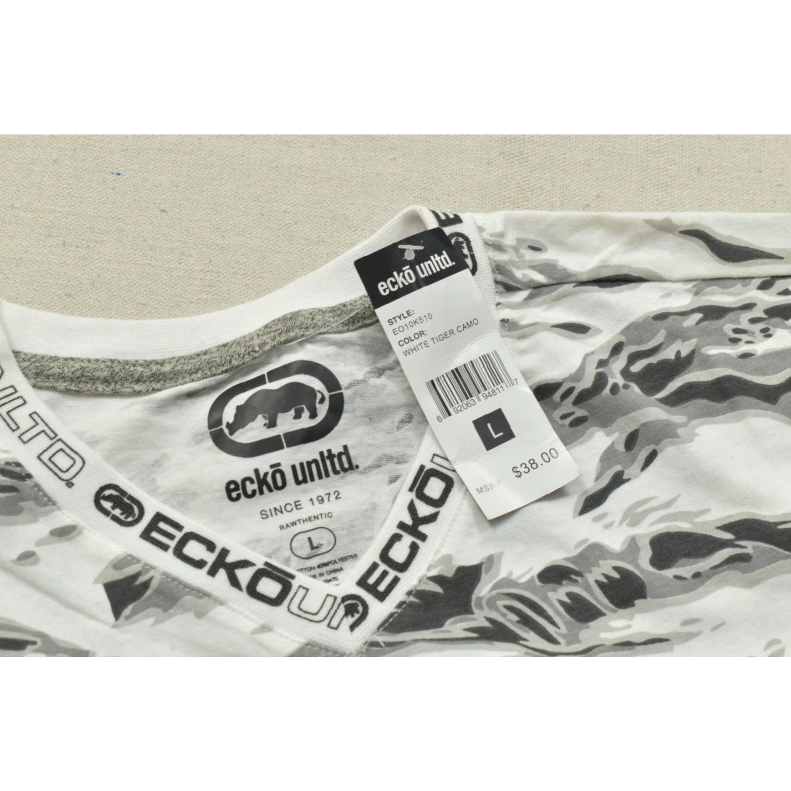 Ecko Unltd. Ecko Unltd Men's Large White Tiger Camo V-Neck T-Shirt NWT MSRP 8 Size US L / EU 52-54 / 3 - 8 Thumbnail