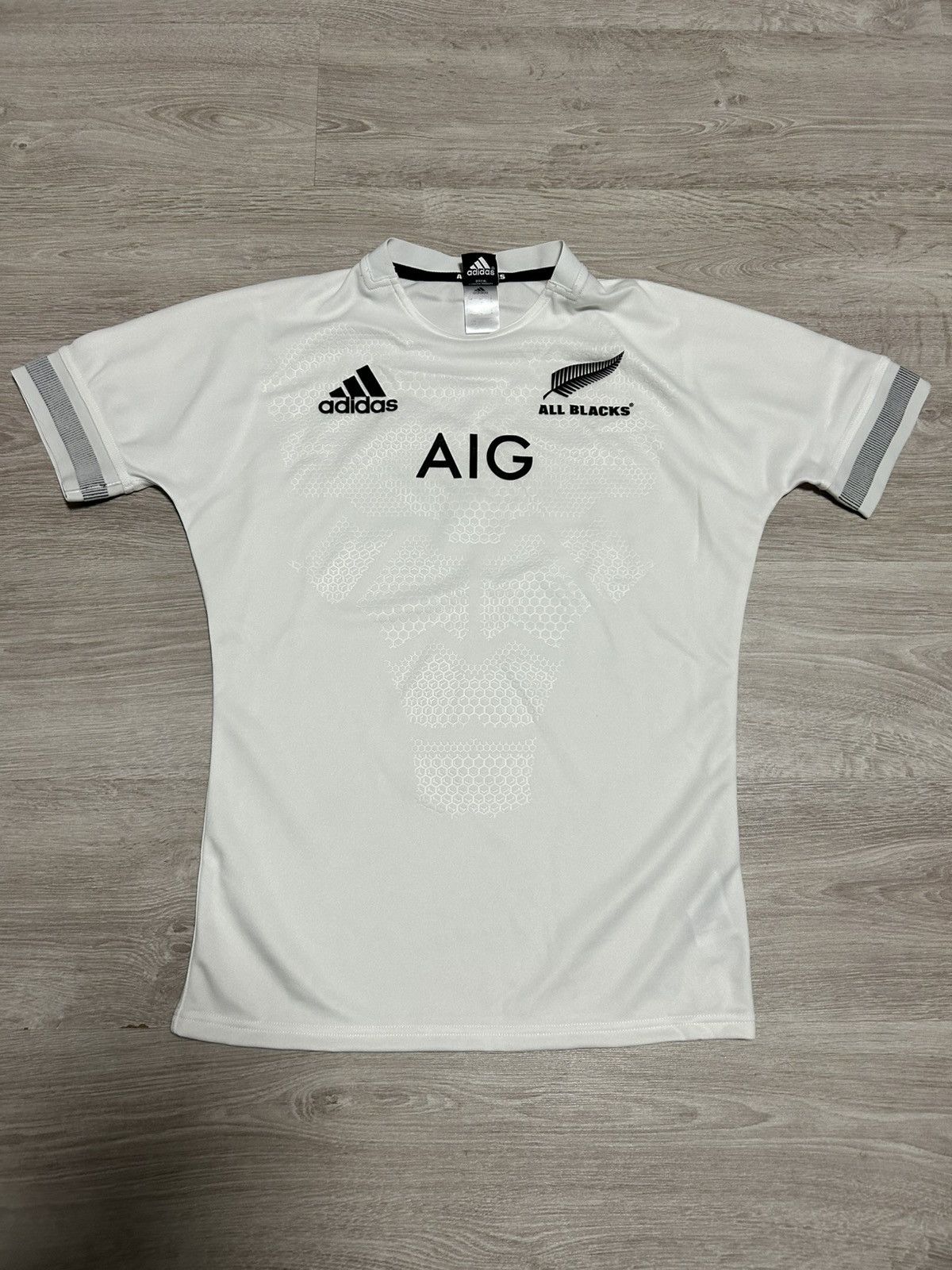 Adidas All Blacks Adidas Jersey Rugby Shirt 2019 away size S-M Size US S / EU 44-46 / 1 - 1 Thumbnail