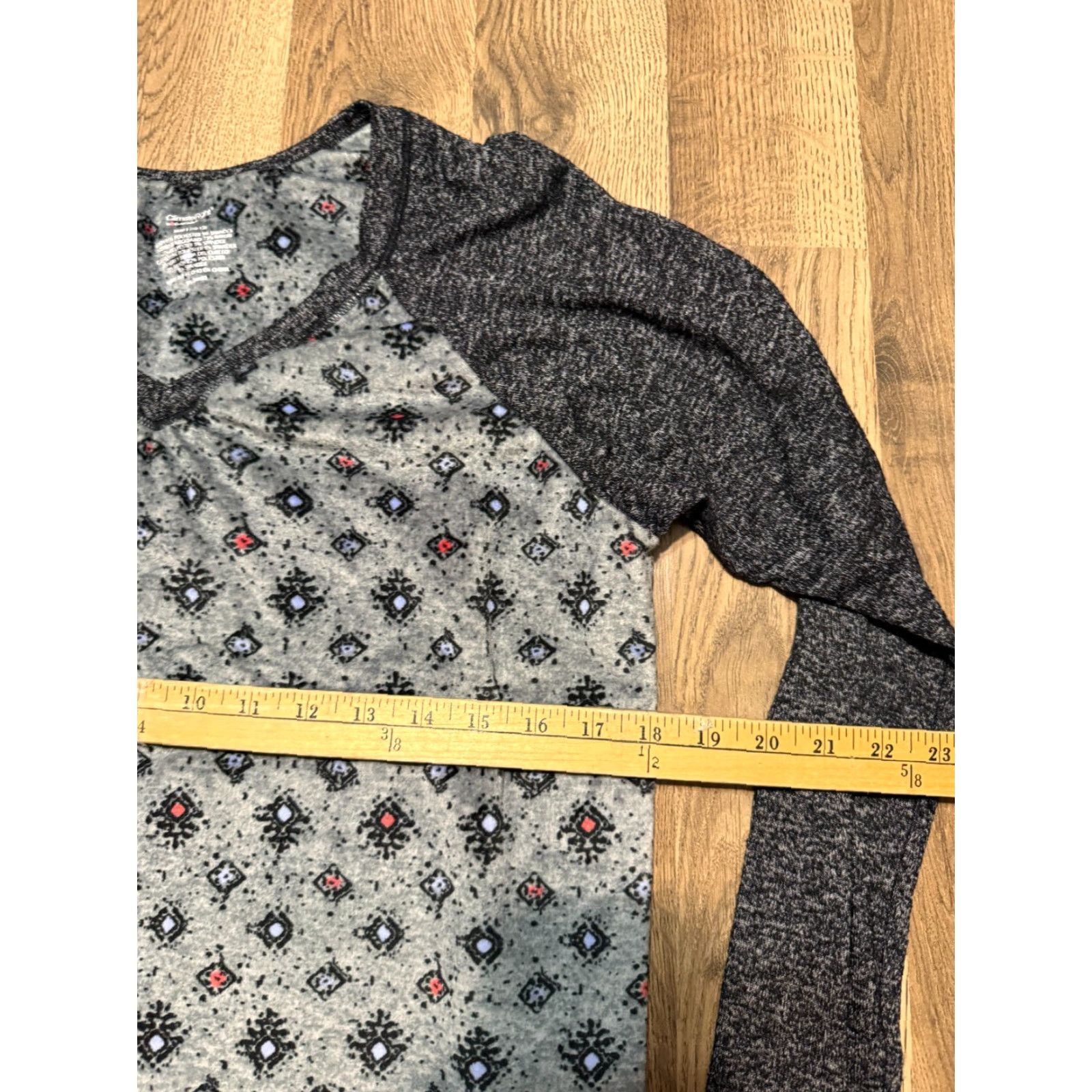 Vintage VINTAGE Climate Right by CuddlDuds Sleepwear Top Women's Medium Gray Red Blue Black Size M / US 6-8 / IT 42-44 - 6 Thumbnail