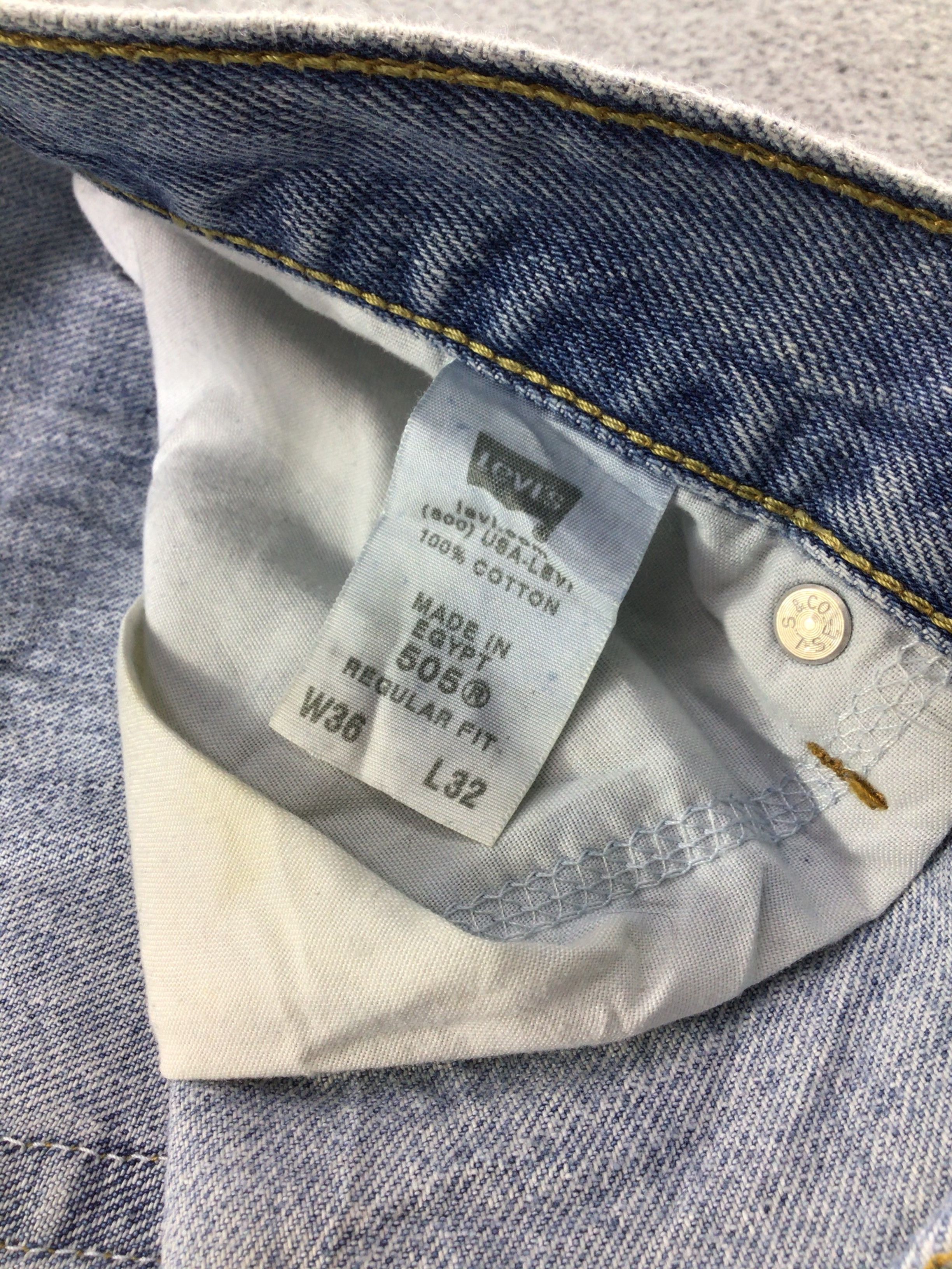 Levi's Vintage Levis 505 Jeans Faded Blue Denim -J587 Size US 35 - 9 Thumbnail