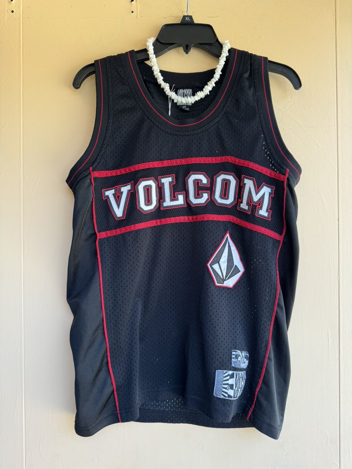Volcom Y2K Volcom Mesh Jersey Tank – Black/Red Size US S / EU 44-46 / 1 - 1 Thumbnail