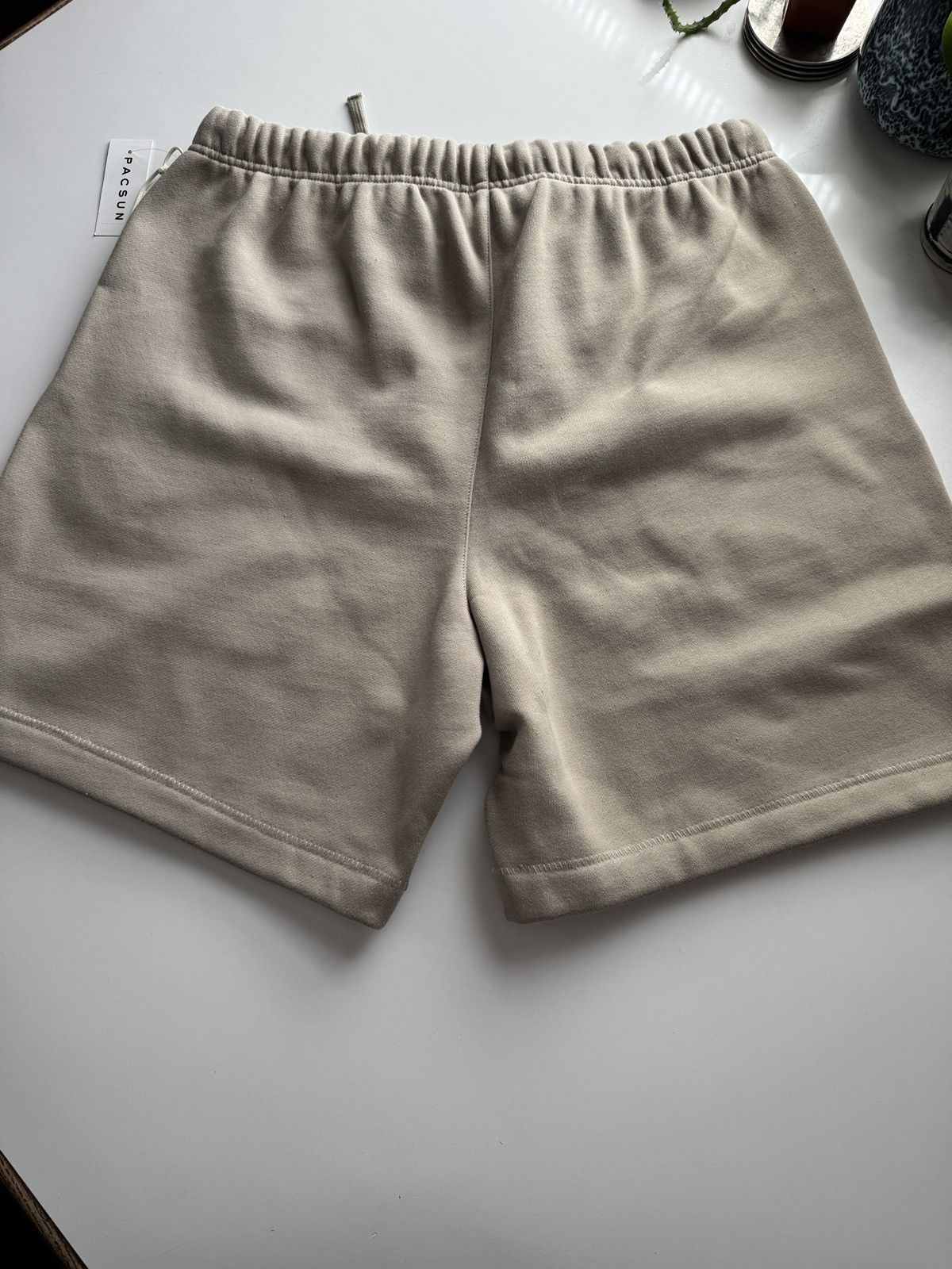 Fear of God Fear of God Essentials Shorts (2025) Size US 32 / EU 48 - 2 Thumbnail