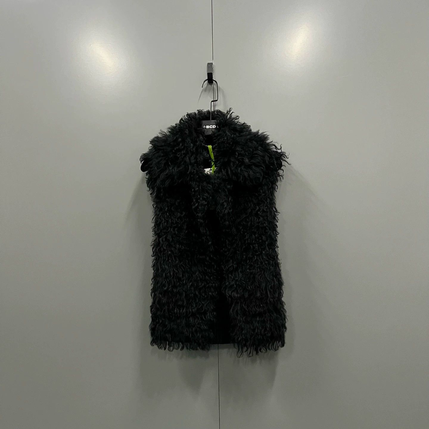 Gucci GUCCI plush vest, size 38/98% Size XS / US 0-2 / IT 36-38 - 1 Thumbnail