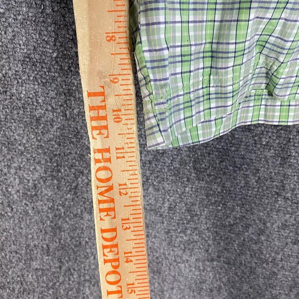 Izod Izod Cargo Shorts Men's Size 36 100% Cotton Plaid Green Size US 36 / EU 52 - 4 Thumbnail