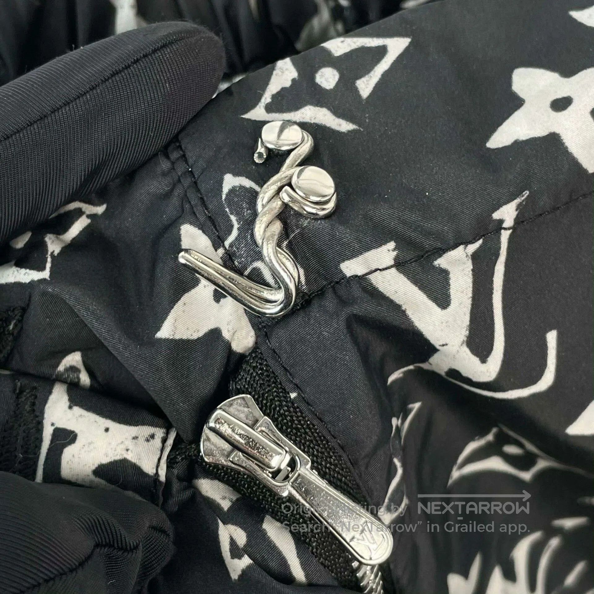 Louis Vuitton Louis Vuitton Monogram Print Joggers. Size 33" - 4 Thumbnail