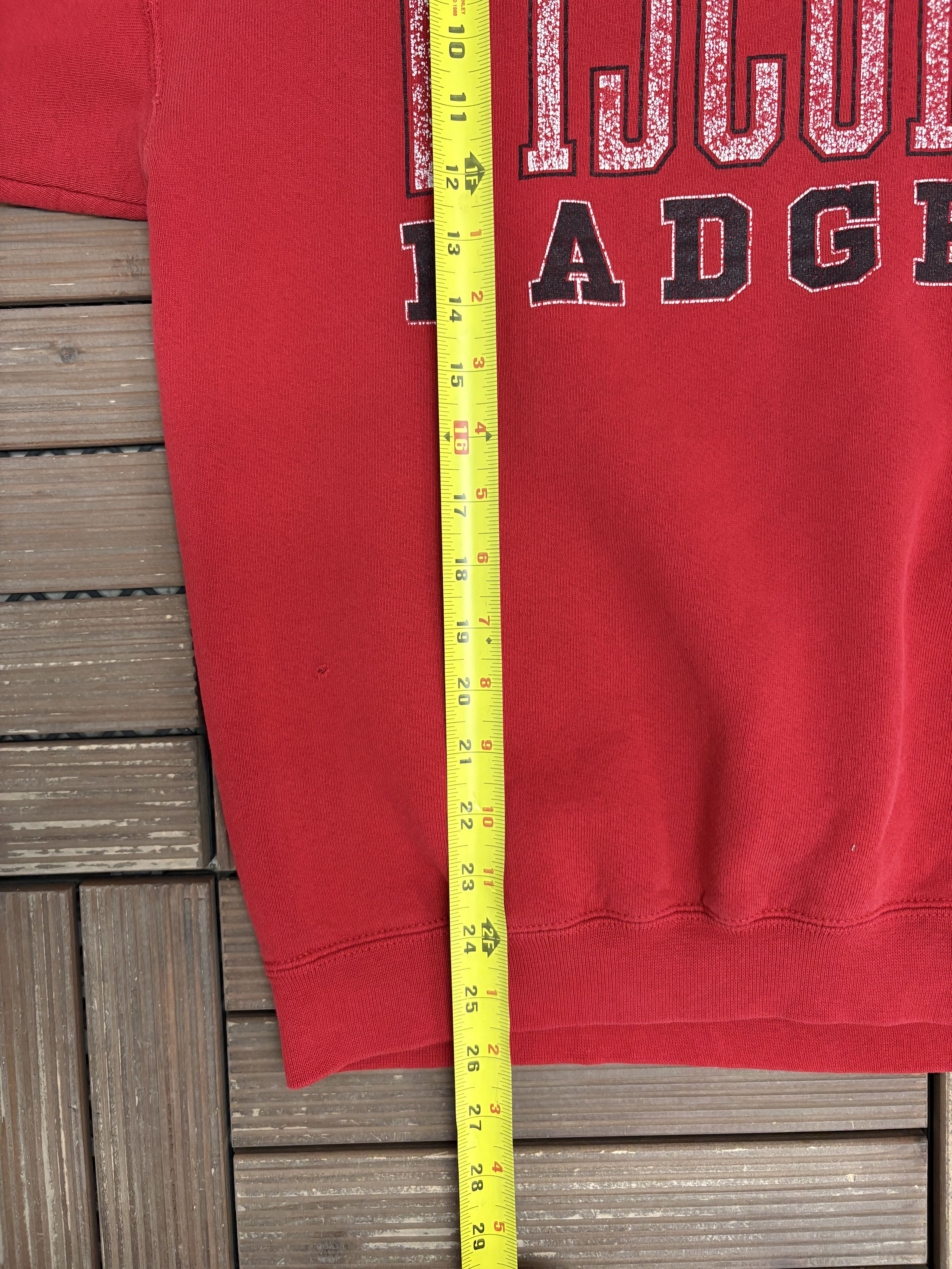 Vintage Wisconsin Badgers Vintage Red Crewneck Sweater Size US L / EU 52-54 / 3 - 8 Thumbnail
