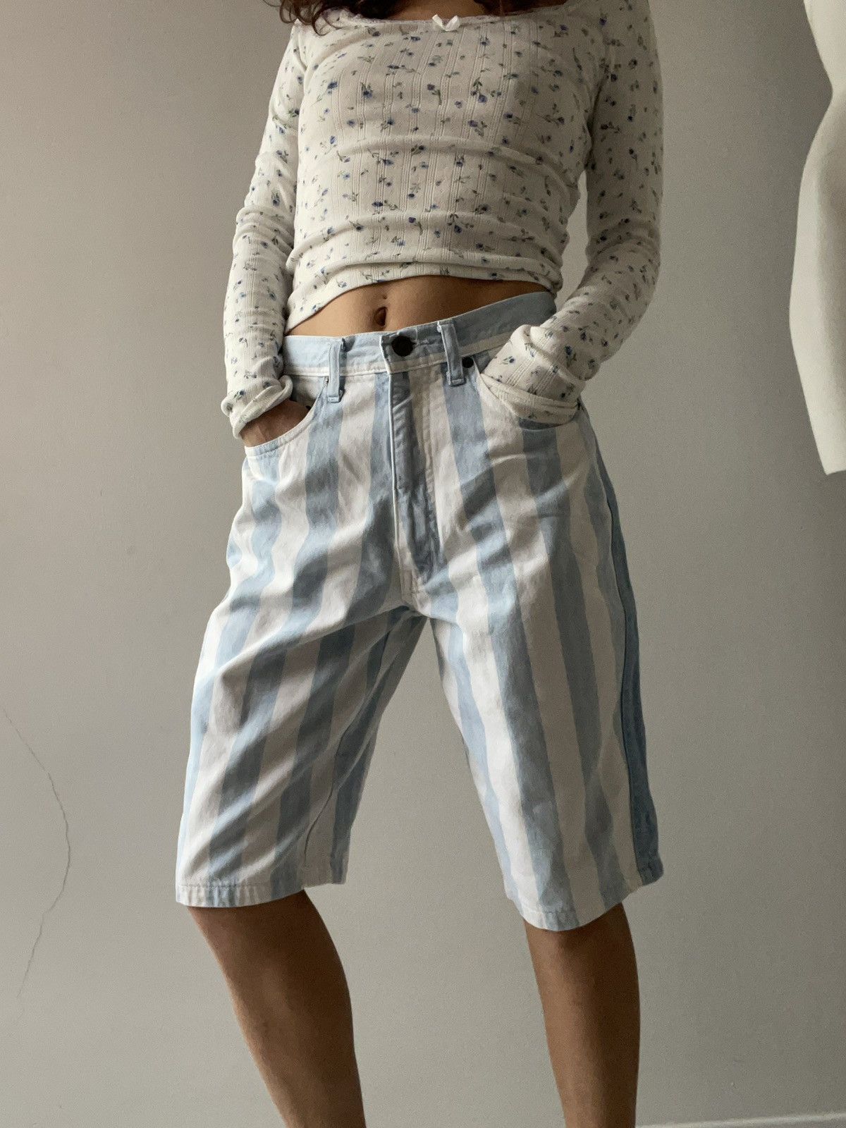 Moschino Moschino capri Size 25" / US 0 / IT 36 - 1 Thumbnail