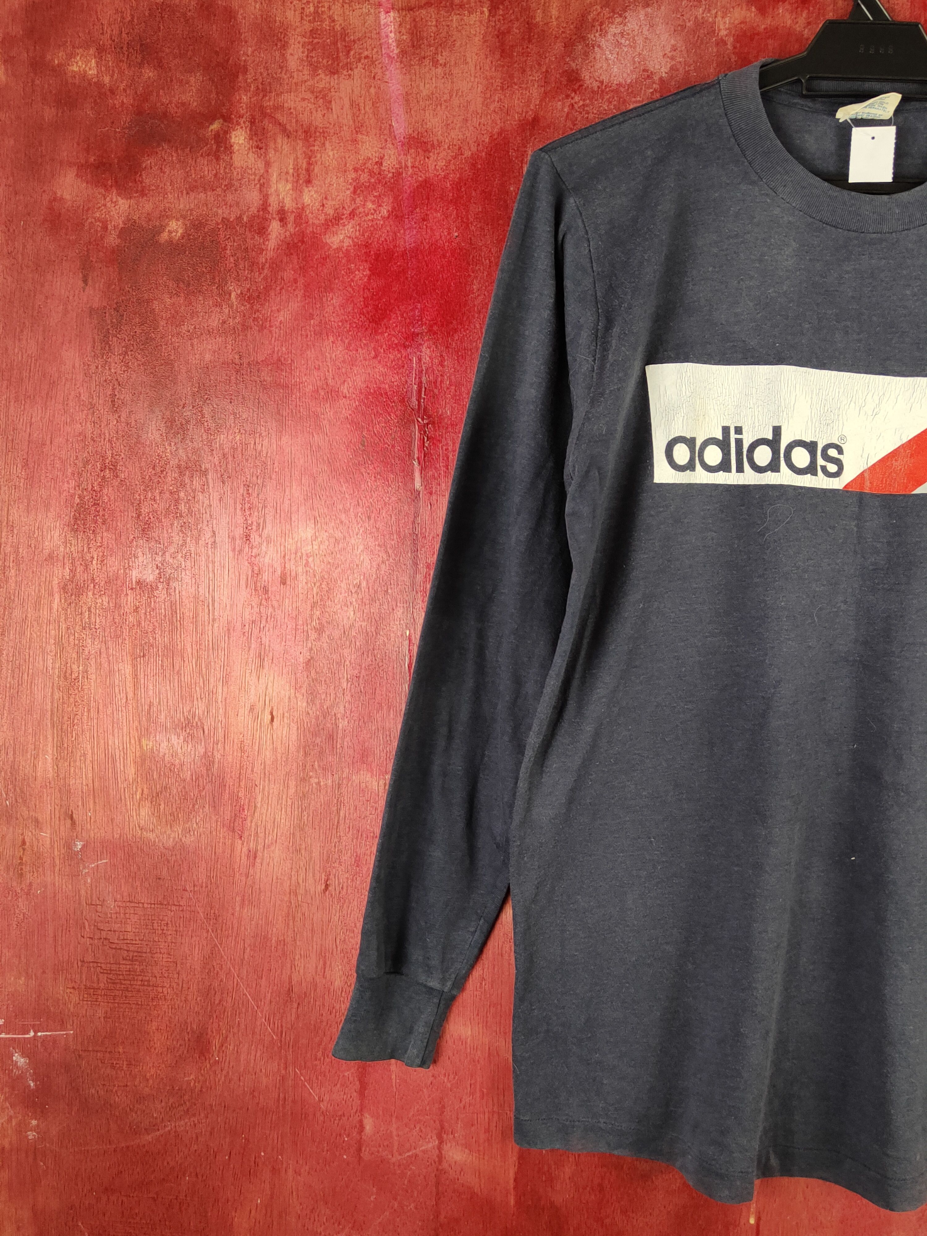 Adidas Adidas vintage made in usa Faded Long Sleeve T-Shirts #S2233 Size US M / EU 48-50 / 2 - 4 Thumbnail