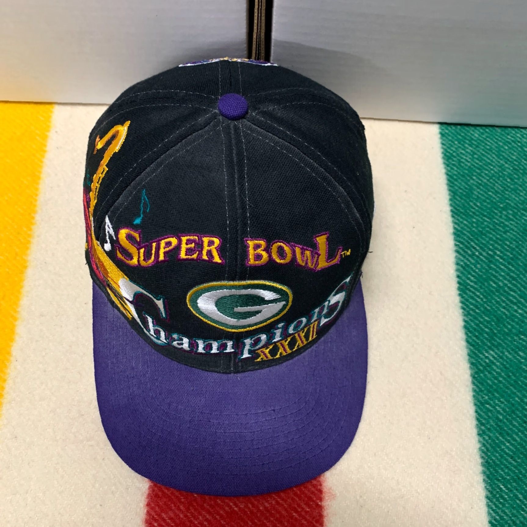 Logo Athletic VINTAGE Green Bay Packers Super Bowl Hat Black Snapback XXXI New Orleans Logo Athletic Hat Men One Size Black Size ONE SIZE - 4 Thumbnail