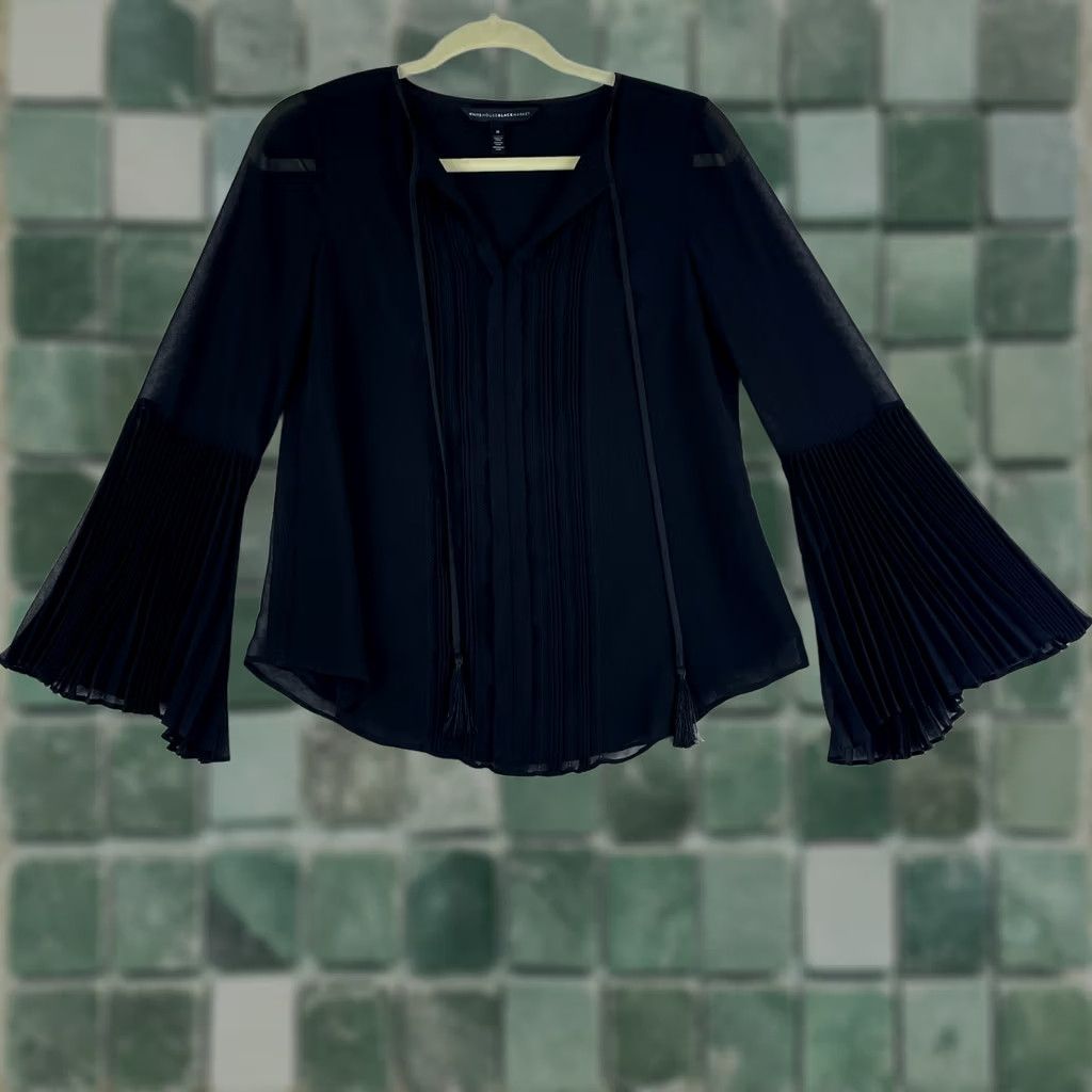White House Black Market White House Black Market Shirt Womens Size 0 Pleated Chiffon Bell Sleeve Black Shirt Womens 0 Pleated Chiffon Bell Sleeve Black Size XS / US 0-2 / IT 36-38 - 1 Thumbnail