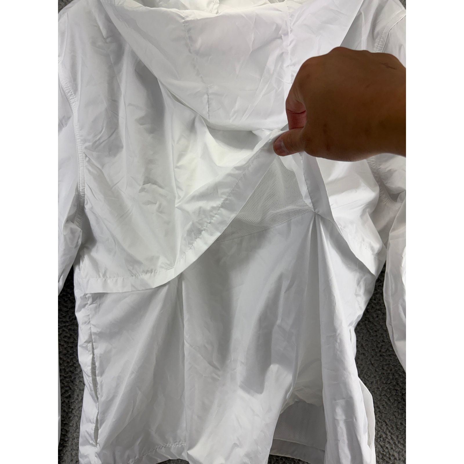 Nike Nike Windrunner Water Repel Jacket Womens Large White NEW L Size L / US 10 / IT 46 - 8 Thumbnail