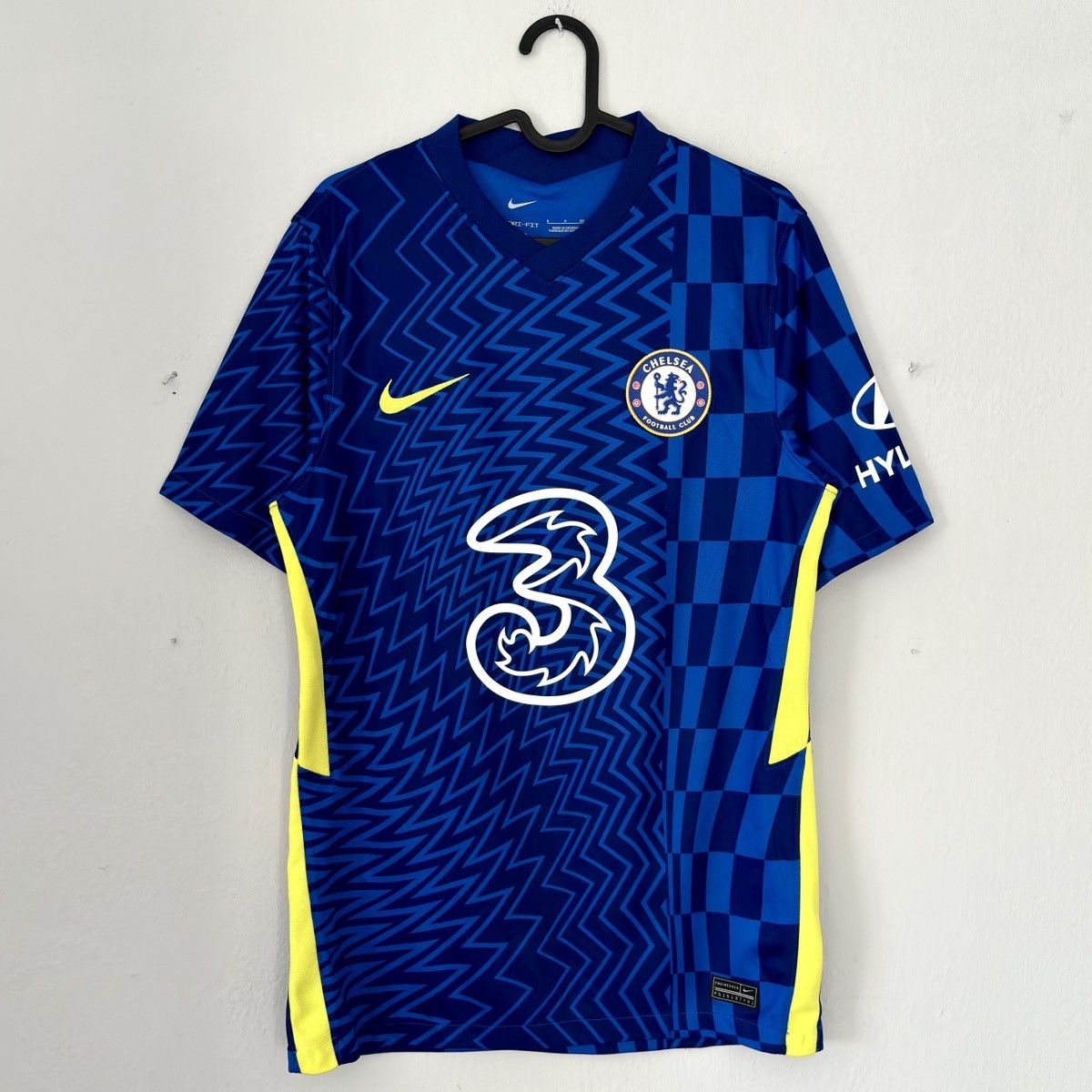 Nike 2021 2022 Chelsea England Nike Home Kit Soccer Jersey Shirt Size US S / EU 44-46 / 1 - 2 Thumbnail