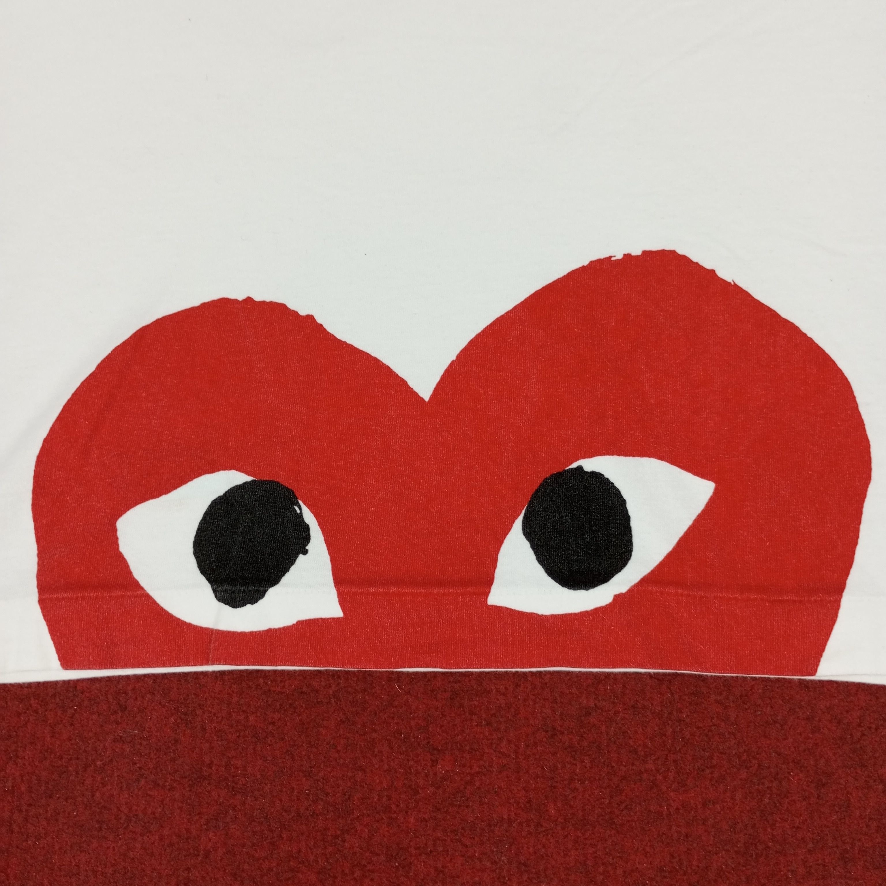 Comme des Garcons × Japanese Brand × Vintage Play Comme Des Garcons Japanese Brand Designer Tshirt Size US M / EU 48-50 / 2 - 2 Thumbnail
