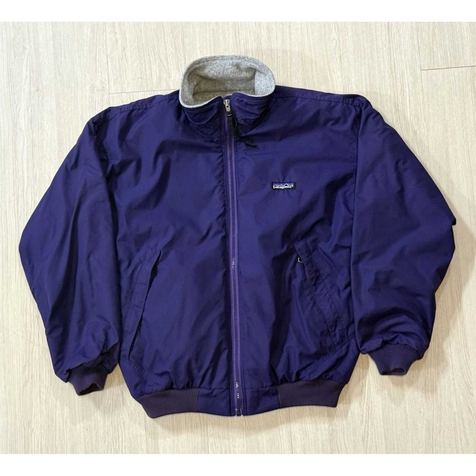 Patagonia VINTAGE Patagonia Bomber Jacket Womens 90s Fleece Lined Zip Wool Logo Embroidered Purple Size 10 Size L / US 10 / IT 46 - 2 Thumbnail