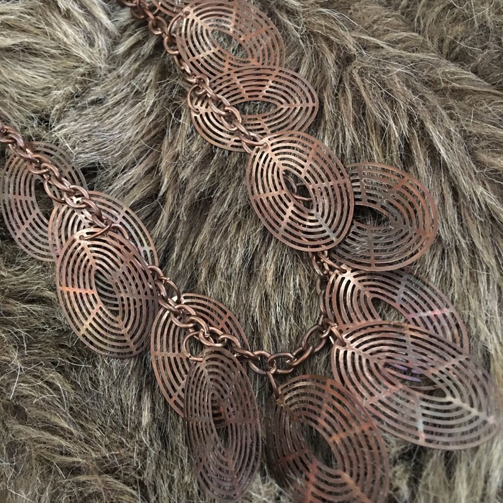 Vintage Vintage copper tone coin style medallion necklace Size ONE SIZE - 6 Thumbnail