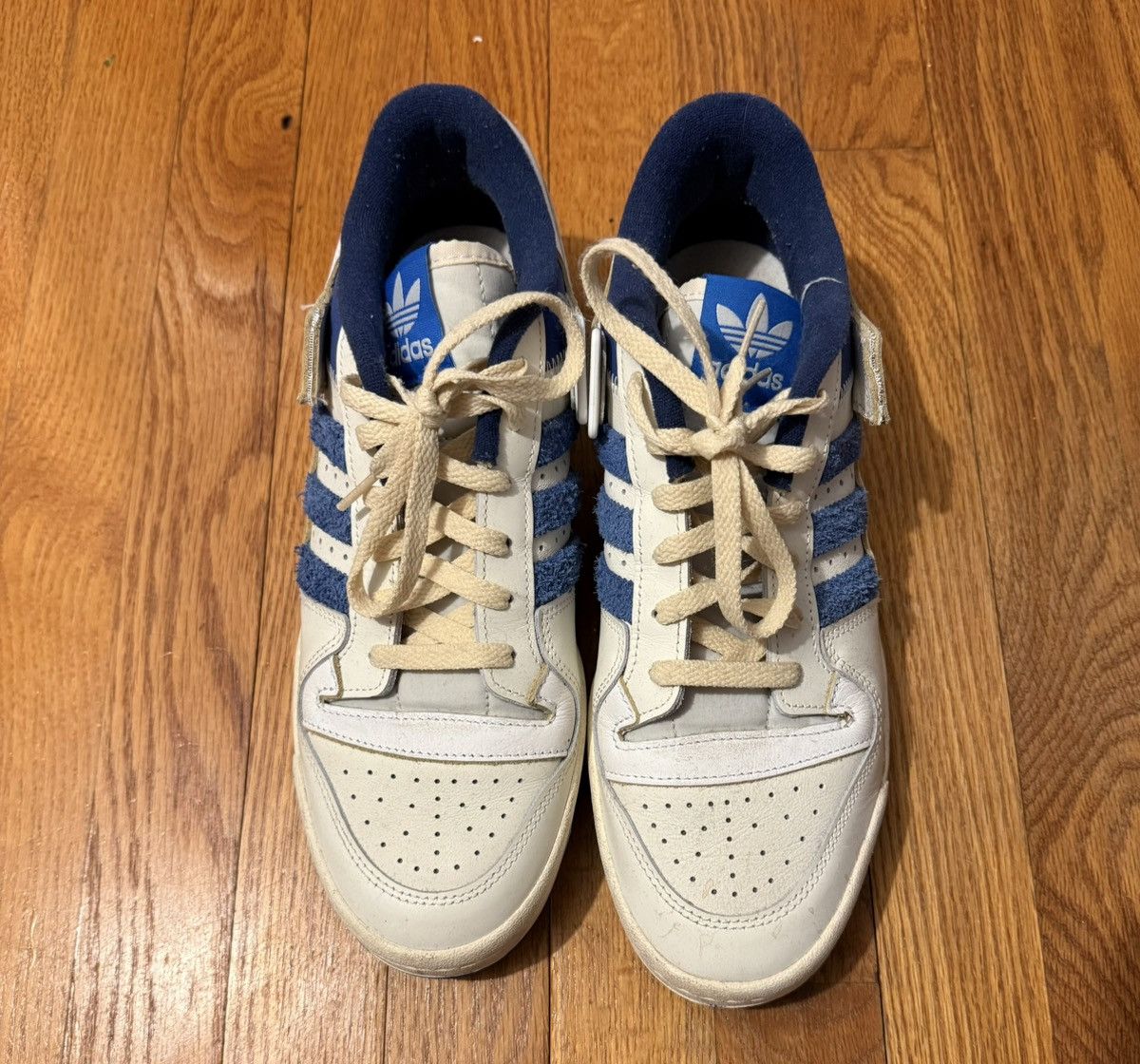 Adidas Adidas forum Size US 10 / EU 43 - 1 Thumbnail
