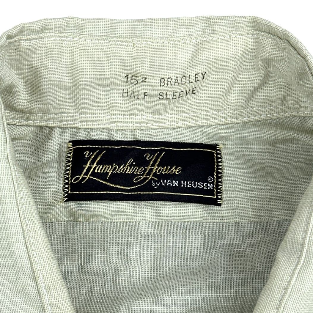 Van Heusen VINTAGE Van Heusen Dress Shirt Hampshire House Bradley 70s Green Adult Large Short Sleeve Button-Up Front Chest Pocket Mens Size 42R - 4 Thumbnail