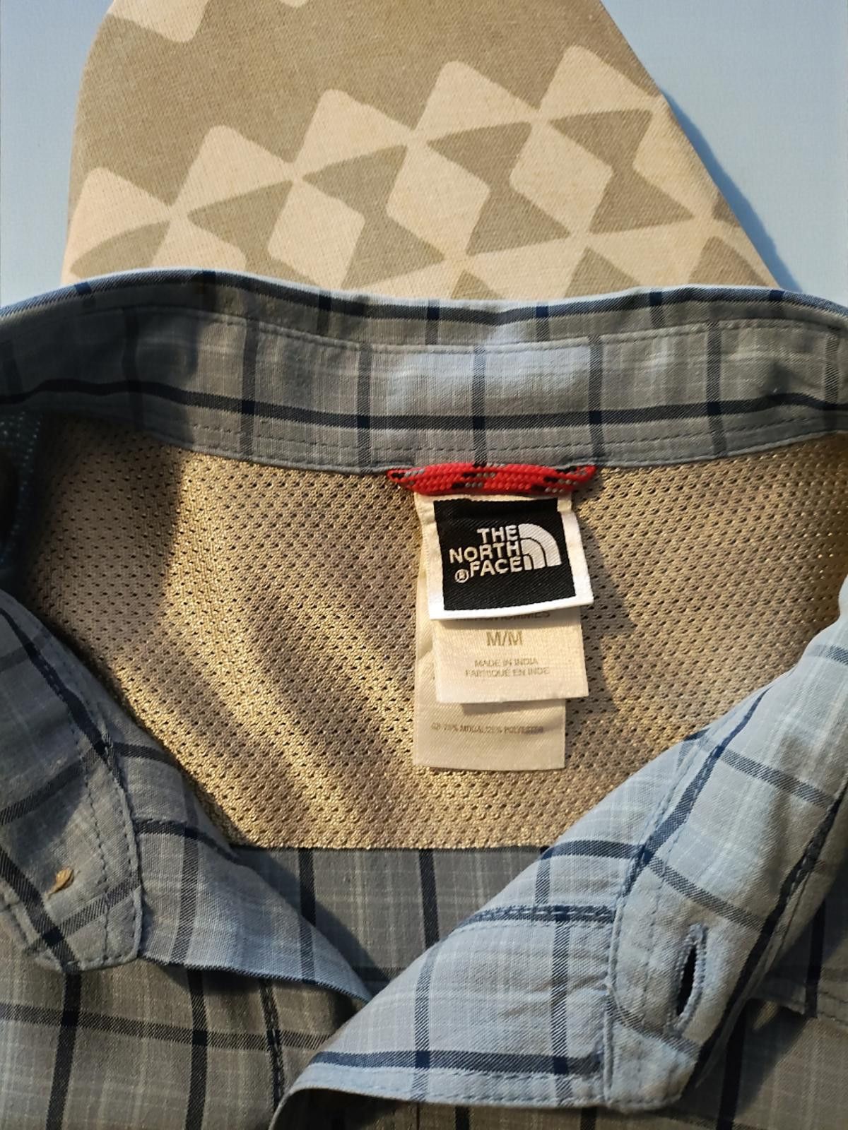 The North Face The North Face Classic Fit Short Sleeve Shirt Medium Size US M / EU 48-50 / 2 - 7 Thumbnail