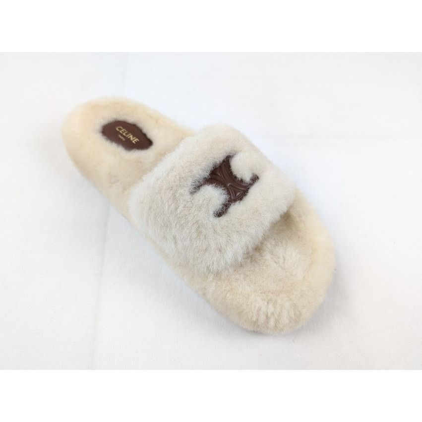 Celine o1rshd1 / Dup / Furry Slippers Slipper Fur Triomphe Size US 9 / IT 39 - 9 Thumbnail