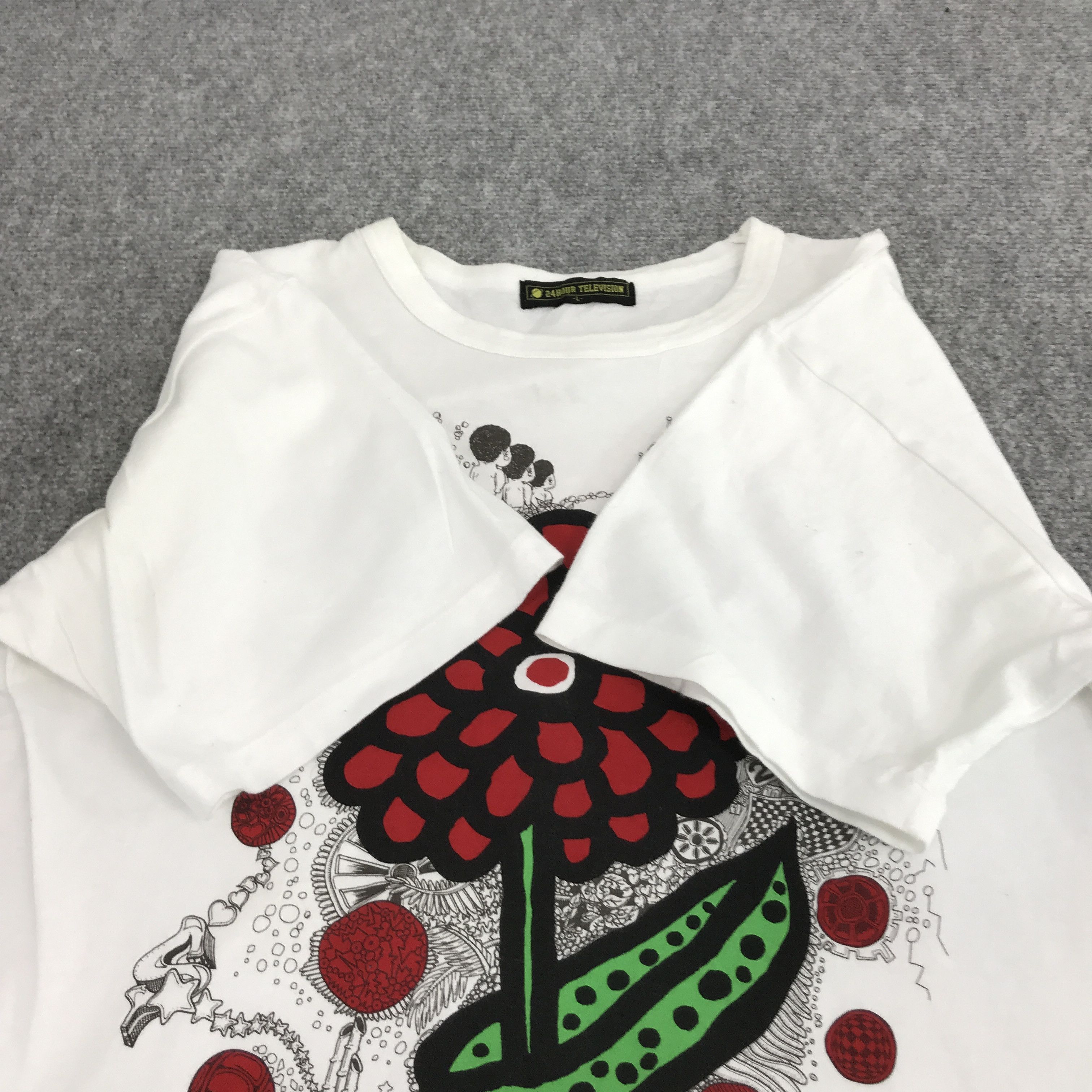 Japanese Brand × Vintage YAYOI KUSAMA X LOVE FOREVER JAPAN TSHIRTS Size US L / EU 52-54 / 3 - 10 Thumbnail