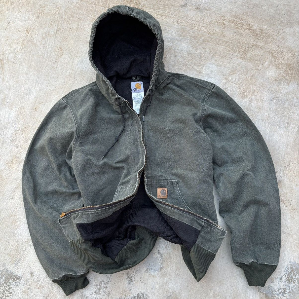Vintage Sundaded Carhartt Active Jacket J25 Mos