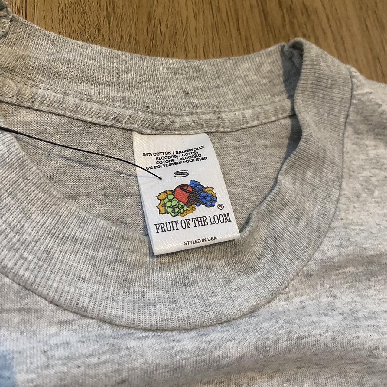 Fruit Of The Loom Grey vintage 90s Fruit of the Loom cotton t-shirt Size US S / EU 44-46 / 1 - 4 Thumbnail
