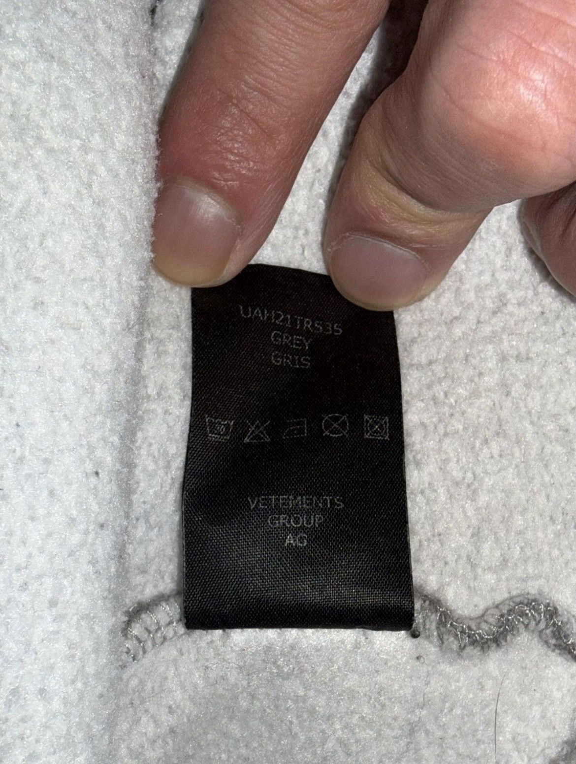 Vetements VETEMENTS logo hoodie Size US M / EU 48-50 / 2 - 7 Thumbnail