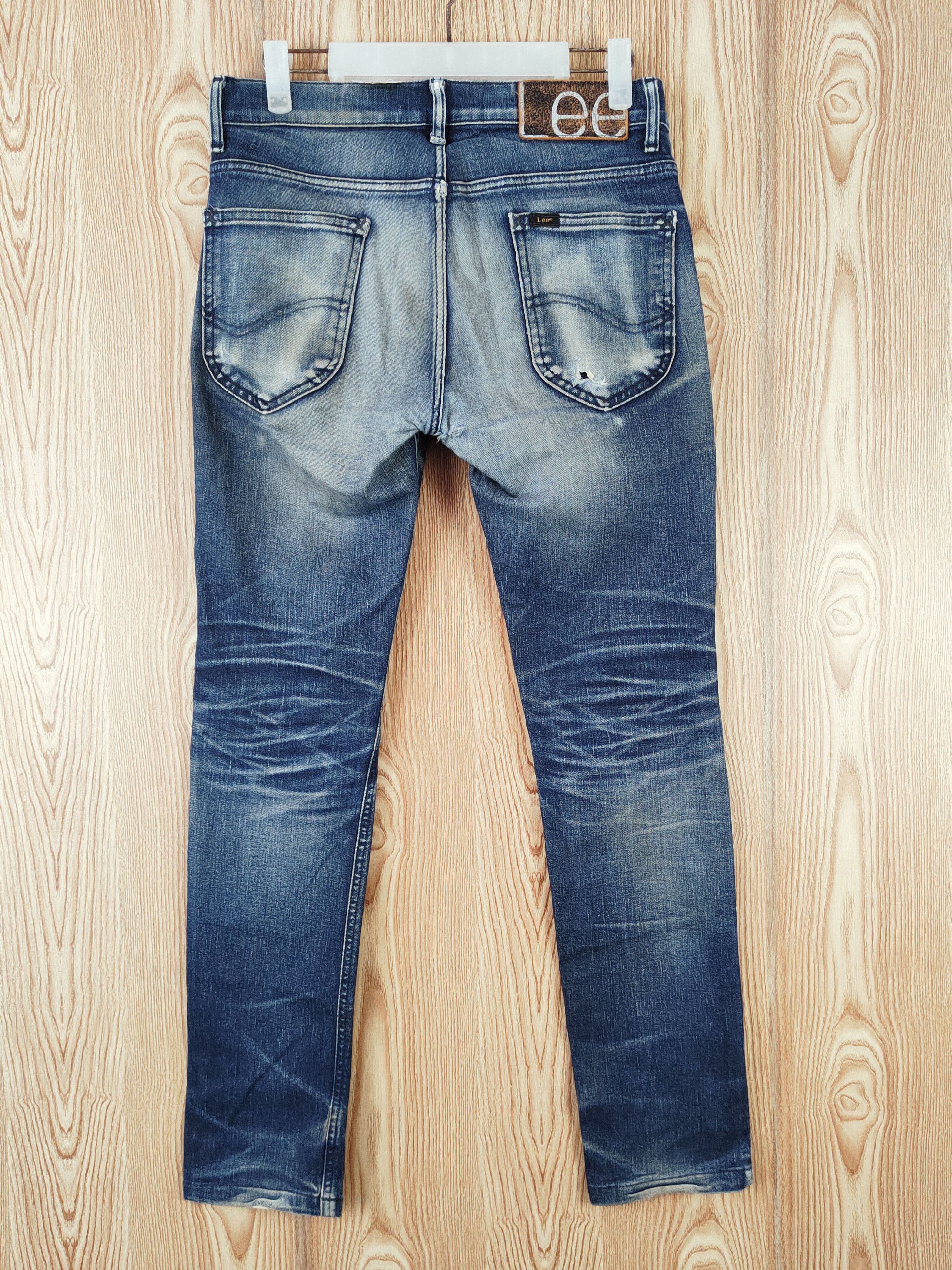 Japanese Brand Lee Dark Blue Distressed Ripped Jeans #W795 Size US 29 - 8 Thumbnail