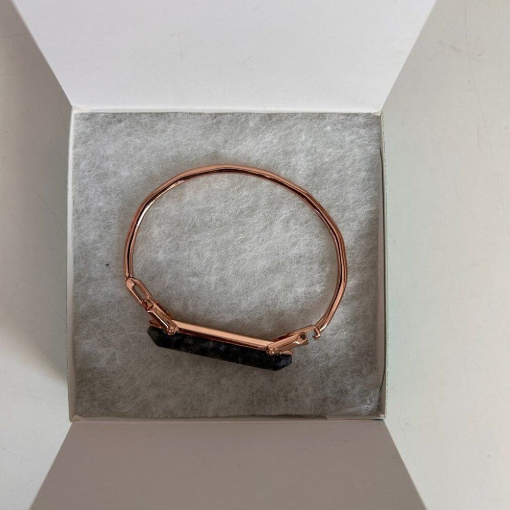 Other BNIB Stella & Dot Rose Gold Rebel Bangle with Green Stone Size ONE SIZE - 2 Thumbnail